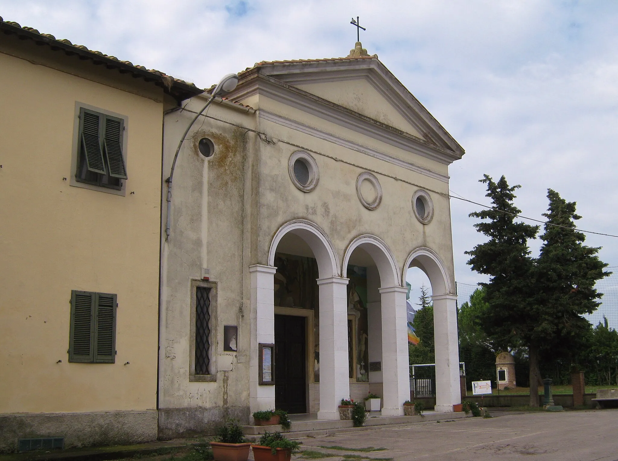 Photo showing: Cecina, località Collemezzano (LI): chiesa di Sant'Antonio.