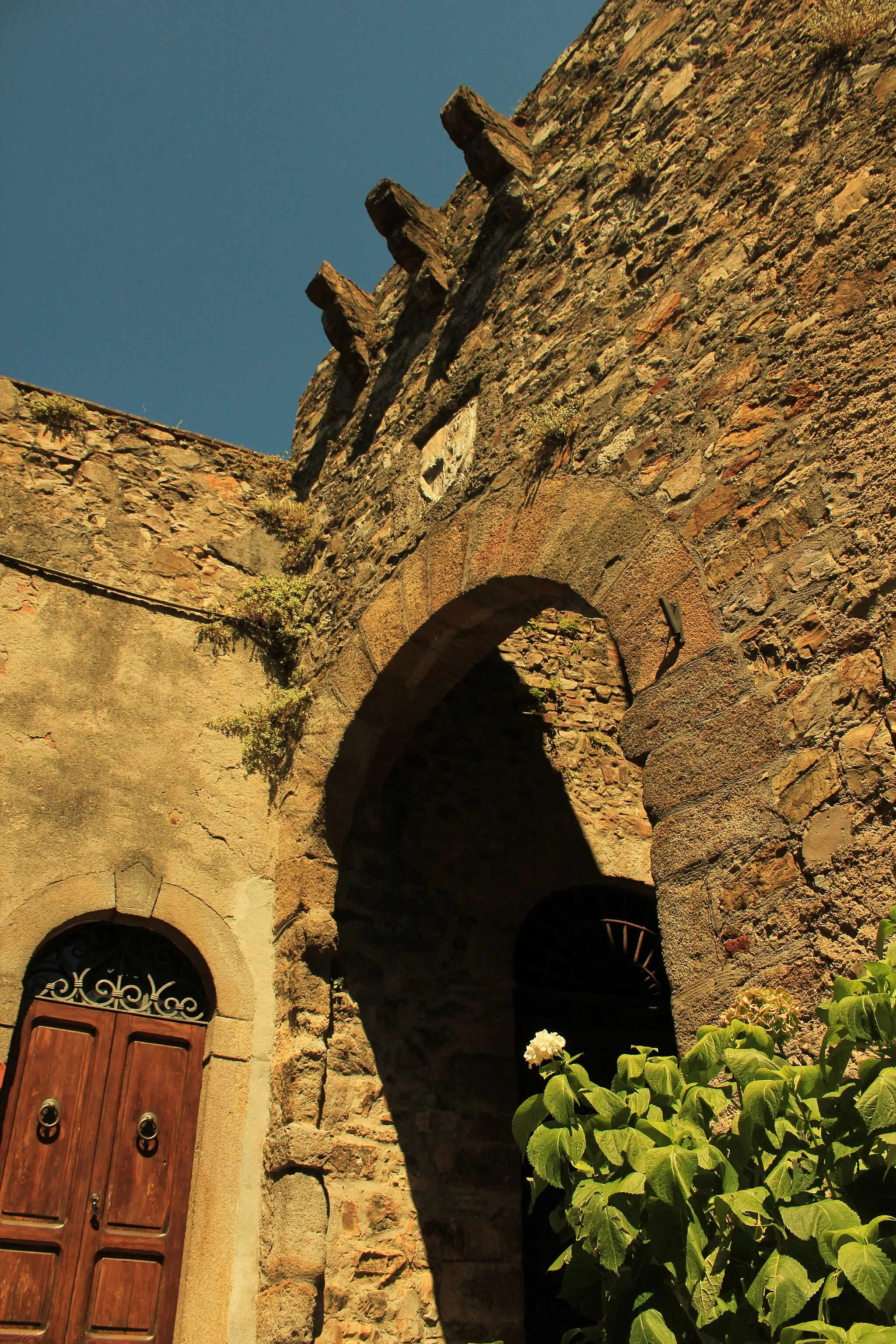 Photo showing: Old gate of Tatti Walls