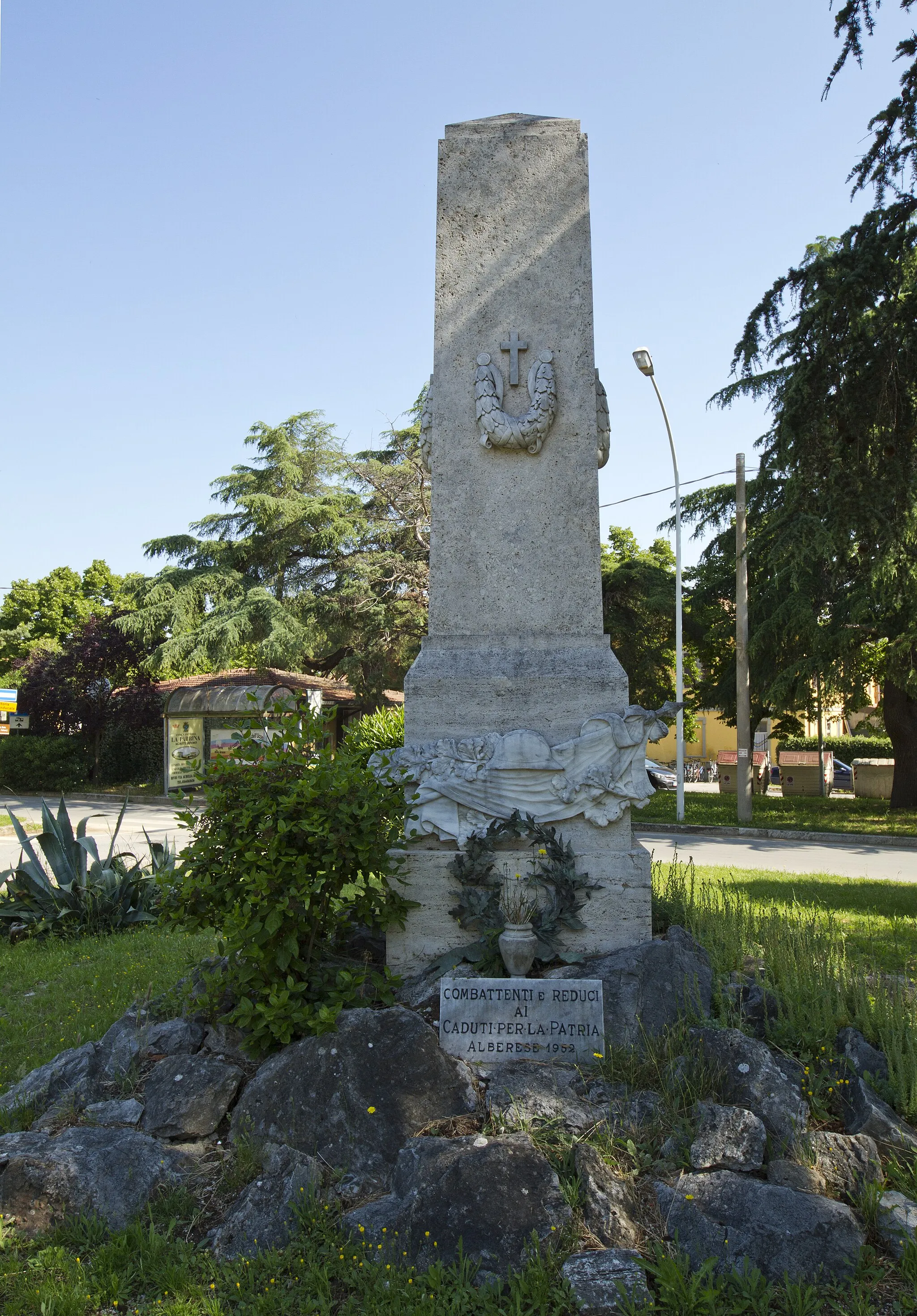 Photo showing: War and veteran memorial, Alberese, Grosseto, Italy