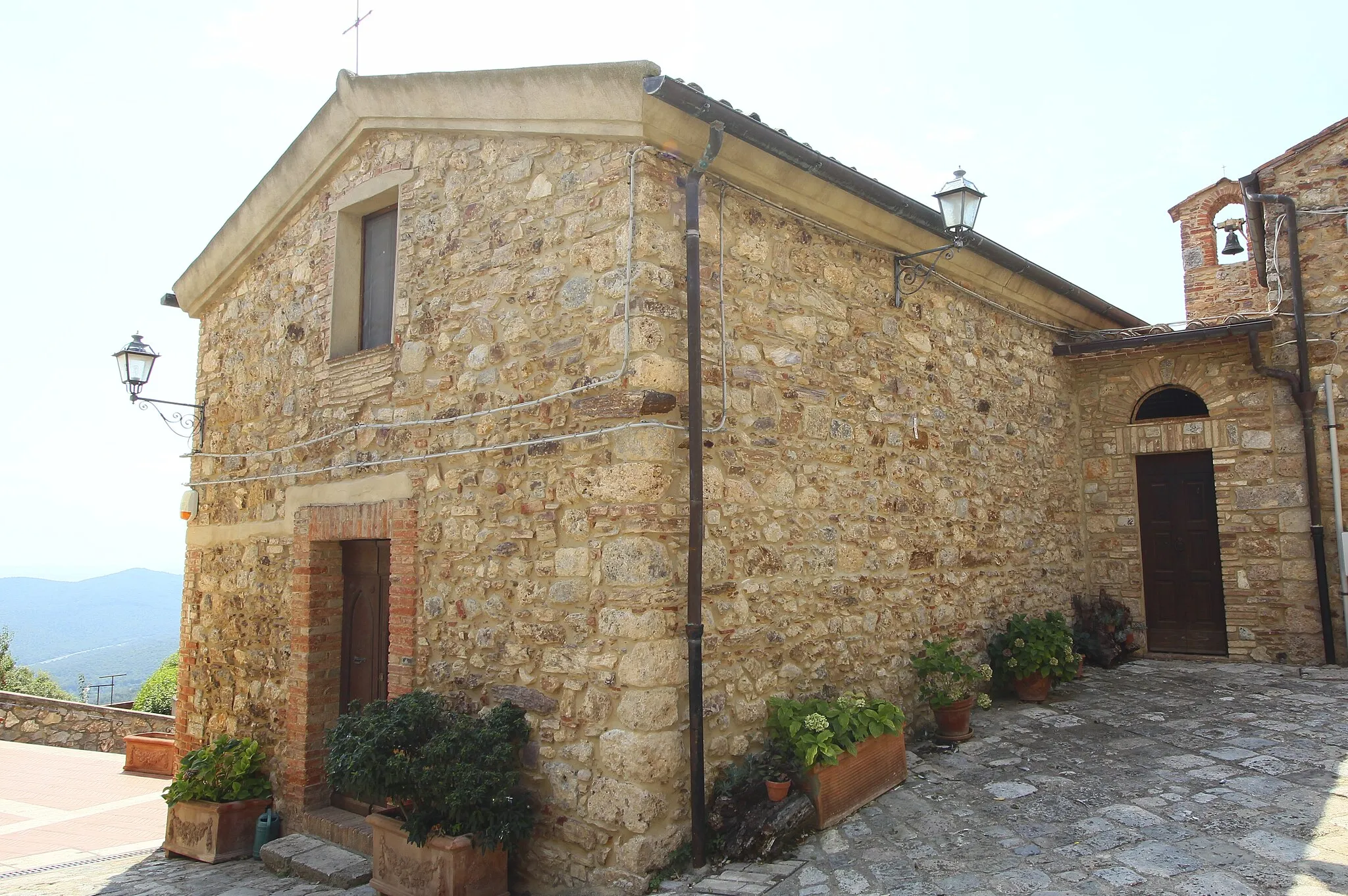 Photo showing: church Santissimo Crocifisso, Montorsaio, hamlet of Campagnatico, Province of Grosseto, Tuscany, Italy