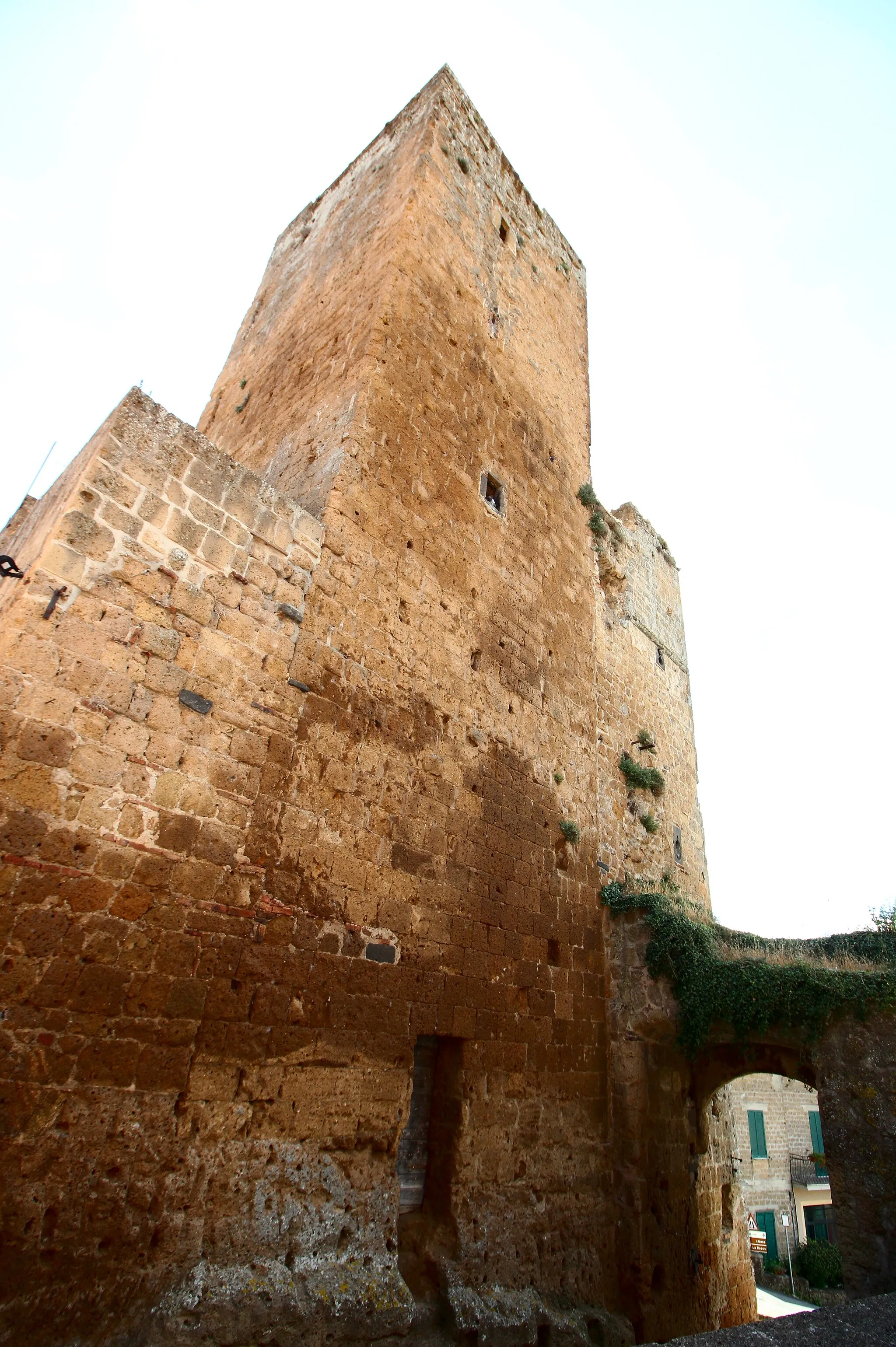 Photo showing: Castle Rocca di Castell'Ottieri, in Castell'Ottieri, hamlet of Sorano, Province of Grosseto, Tuscany, Italy