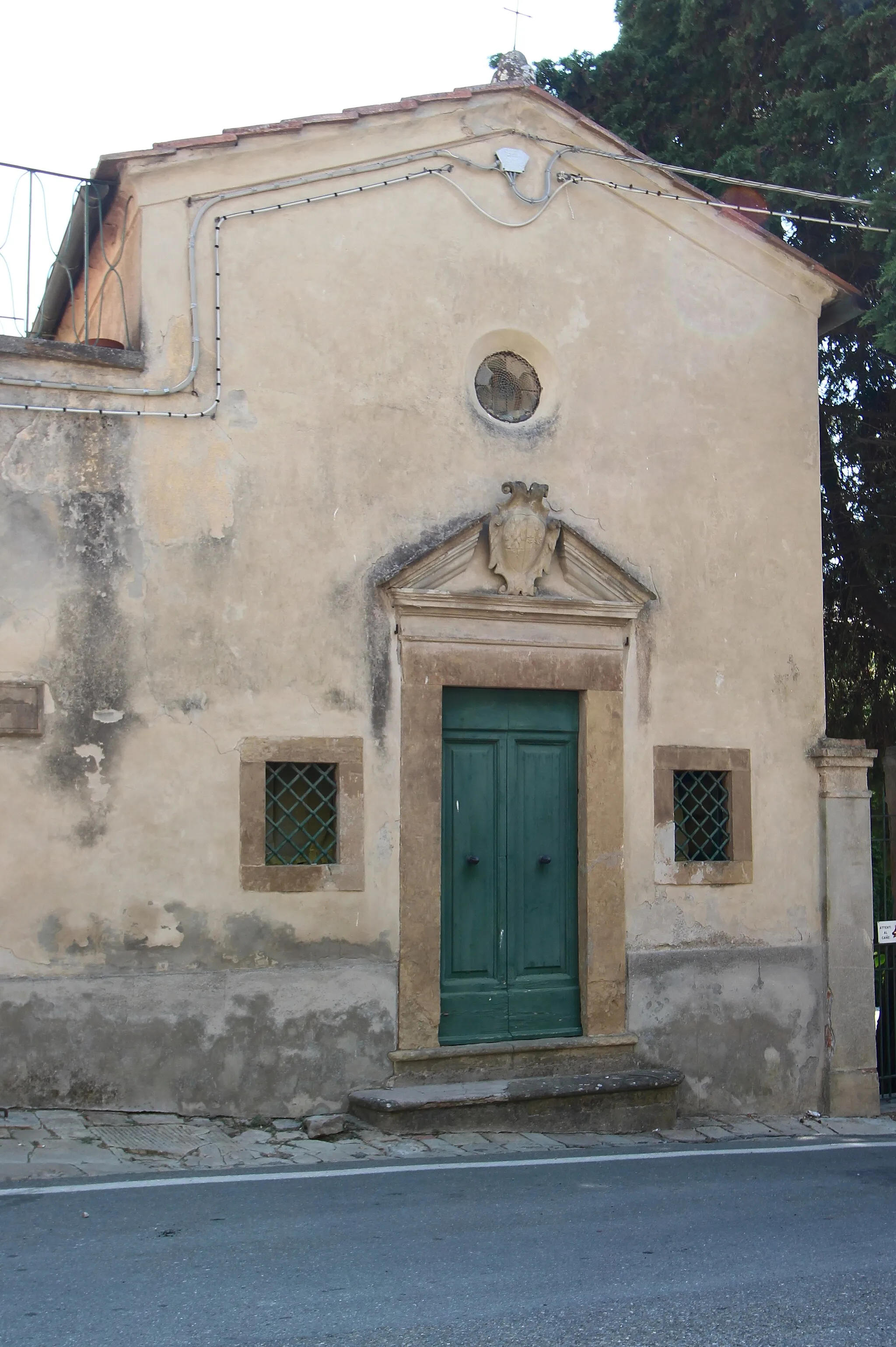 Photo showing: Church San Domenico (called San Martino), Montelopio, hamlet of Peccioli, Province of Pisa, Tuscany, Italy