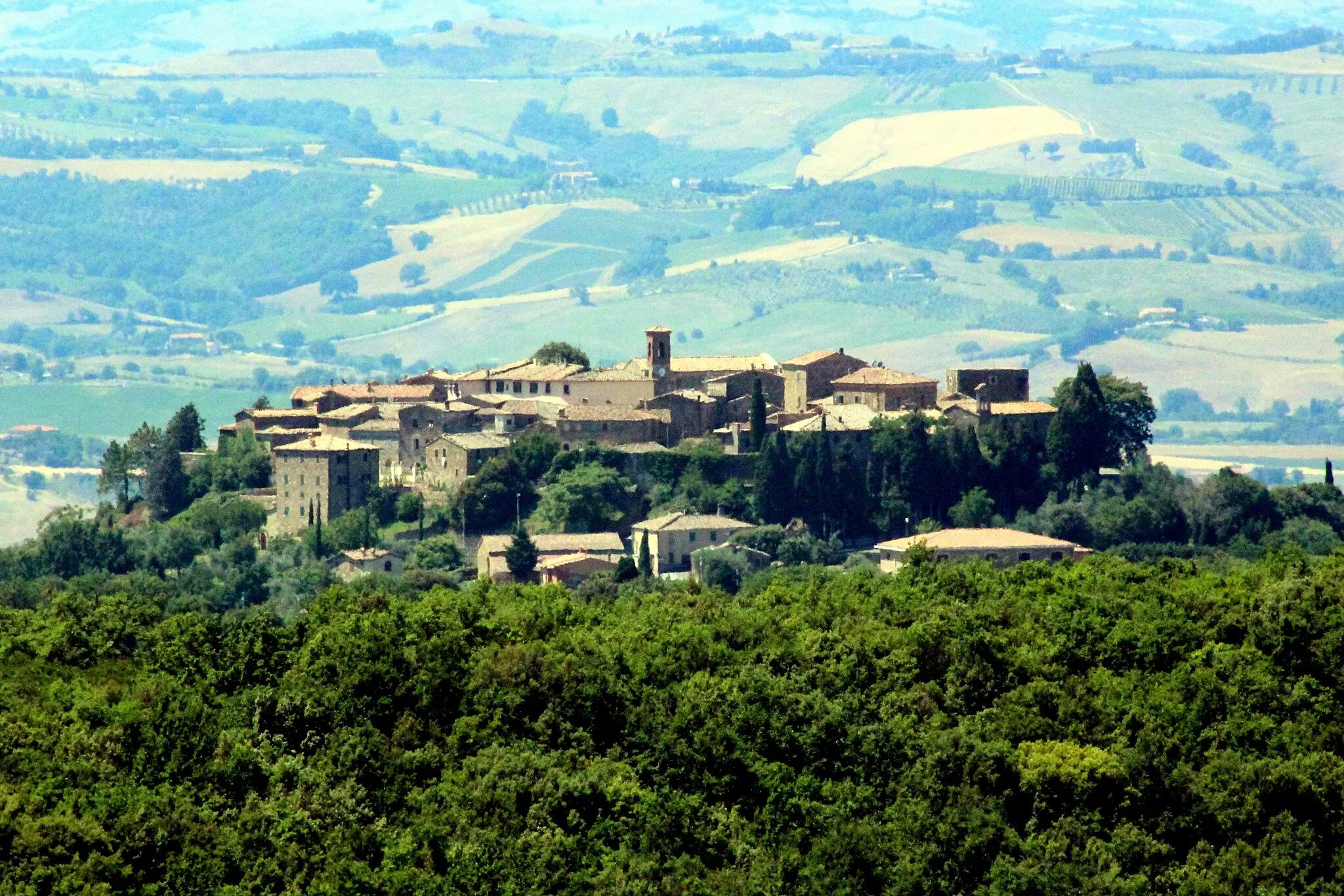 Photo showing: Panorama of Sant’Angelo in Colle, hamlet of Montalcino, Val d’Orcia, Province of Siena, Tuscany, Italy