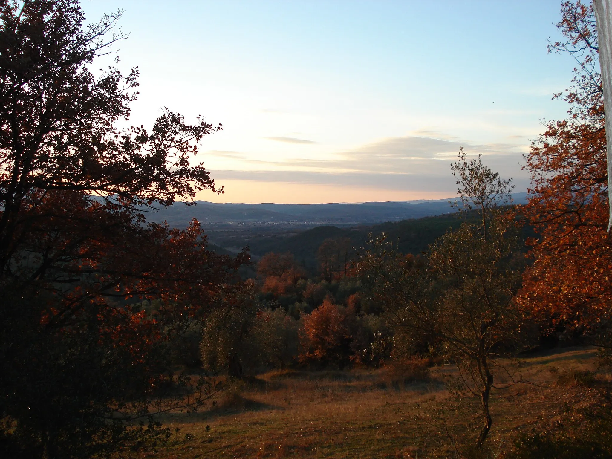 Photo showing: guardando verso Paganico dai Poggi del Sasso