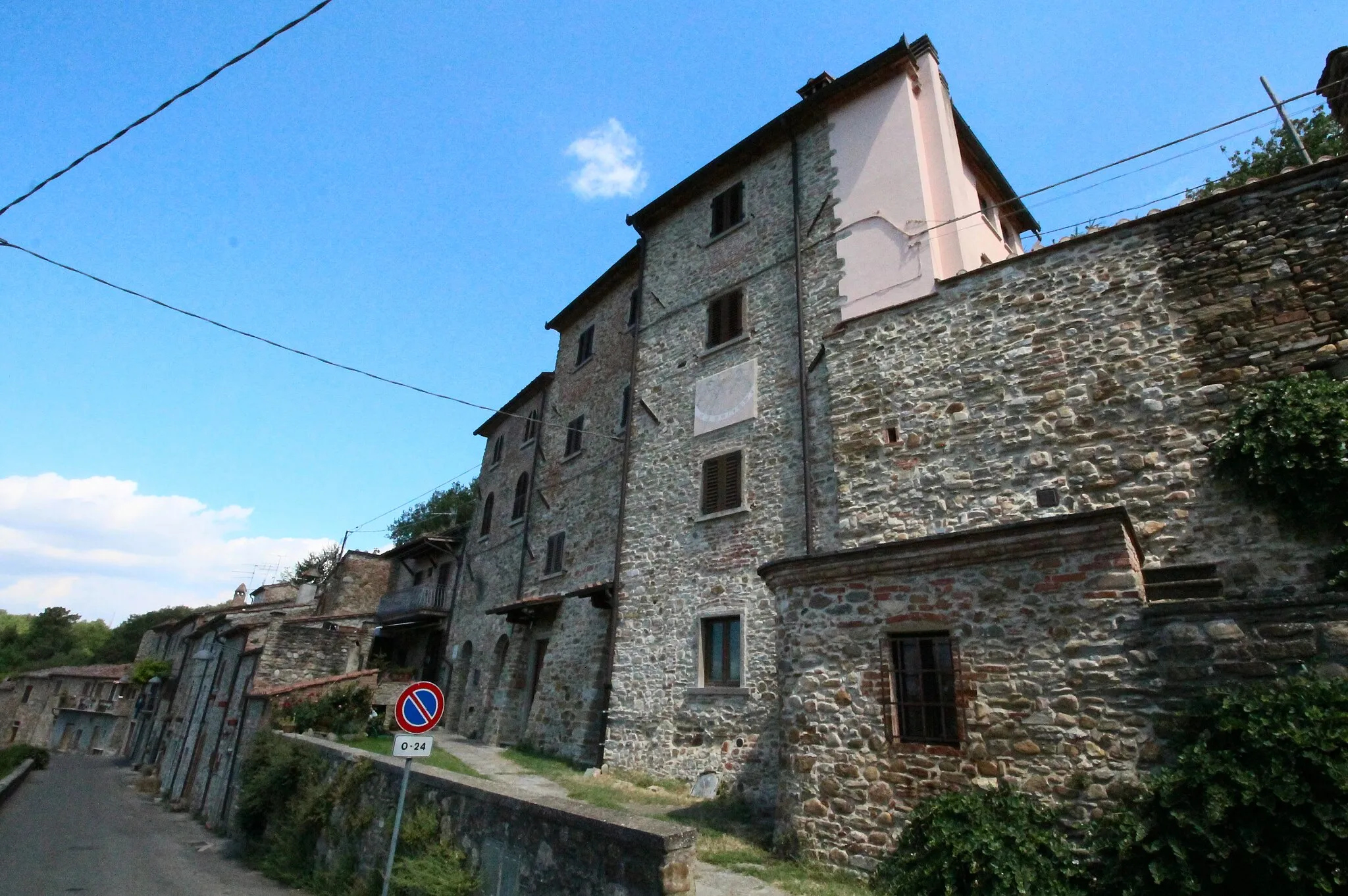 Photo showing: Castelluccio, hamlet of Capolona, Casentino, Province of Arezzo, Tuscany, Italy