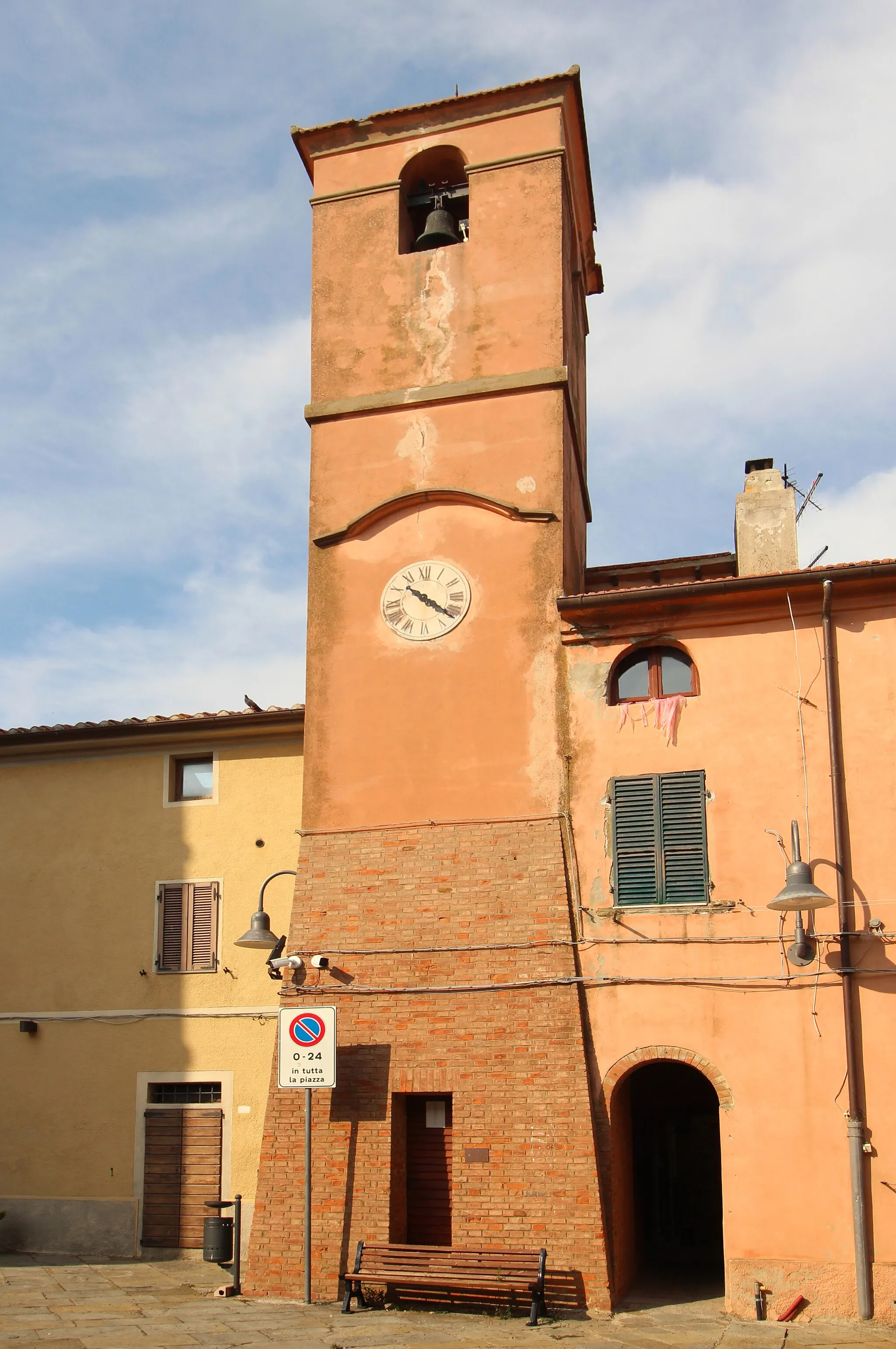 Photo showing: Clock Tower Torre dell’Orologio, Montiano, hamlet of Magliano in Toscana, Province of Grosseto, Tuscany, Italy