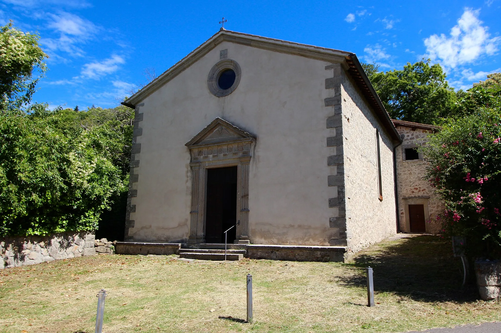 Photo showing: Church San Rocco, Marroneto, hamlet of Santa Fiora, Province of Grosseto, Tuscany, Italy