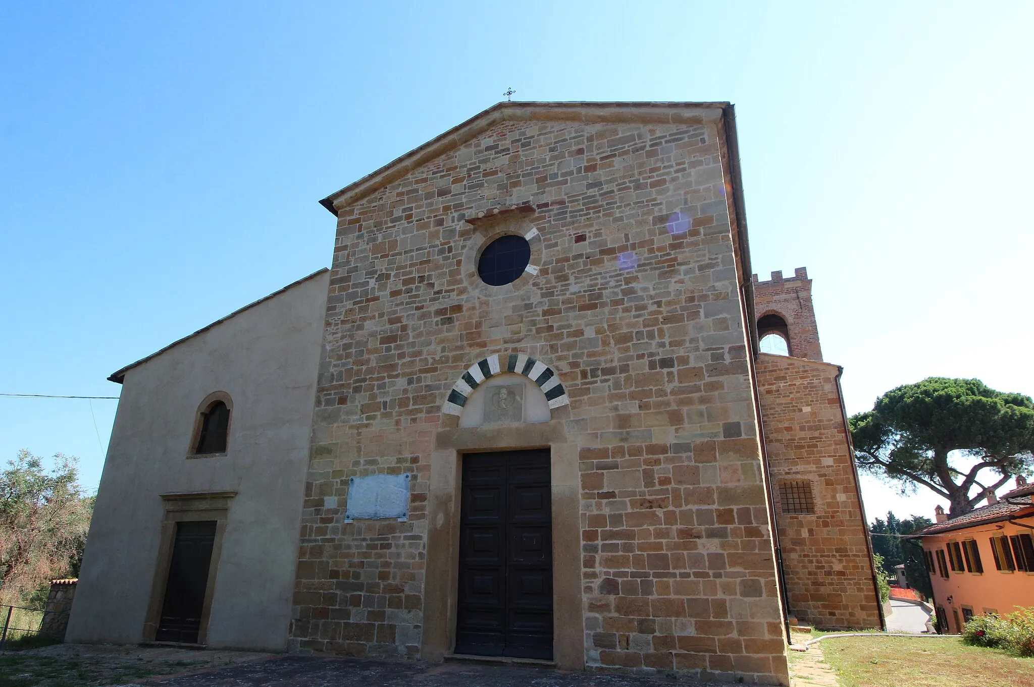 Photo showing: Church San Floriano, Castelfalfi, Montaione, Metropolitan City of Florence, Tuscany, Italy