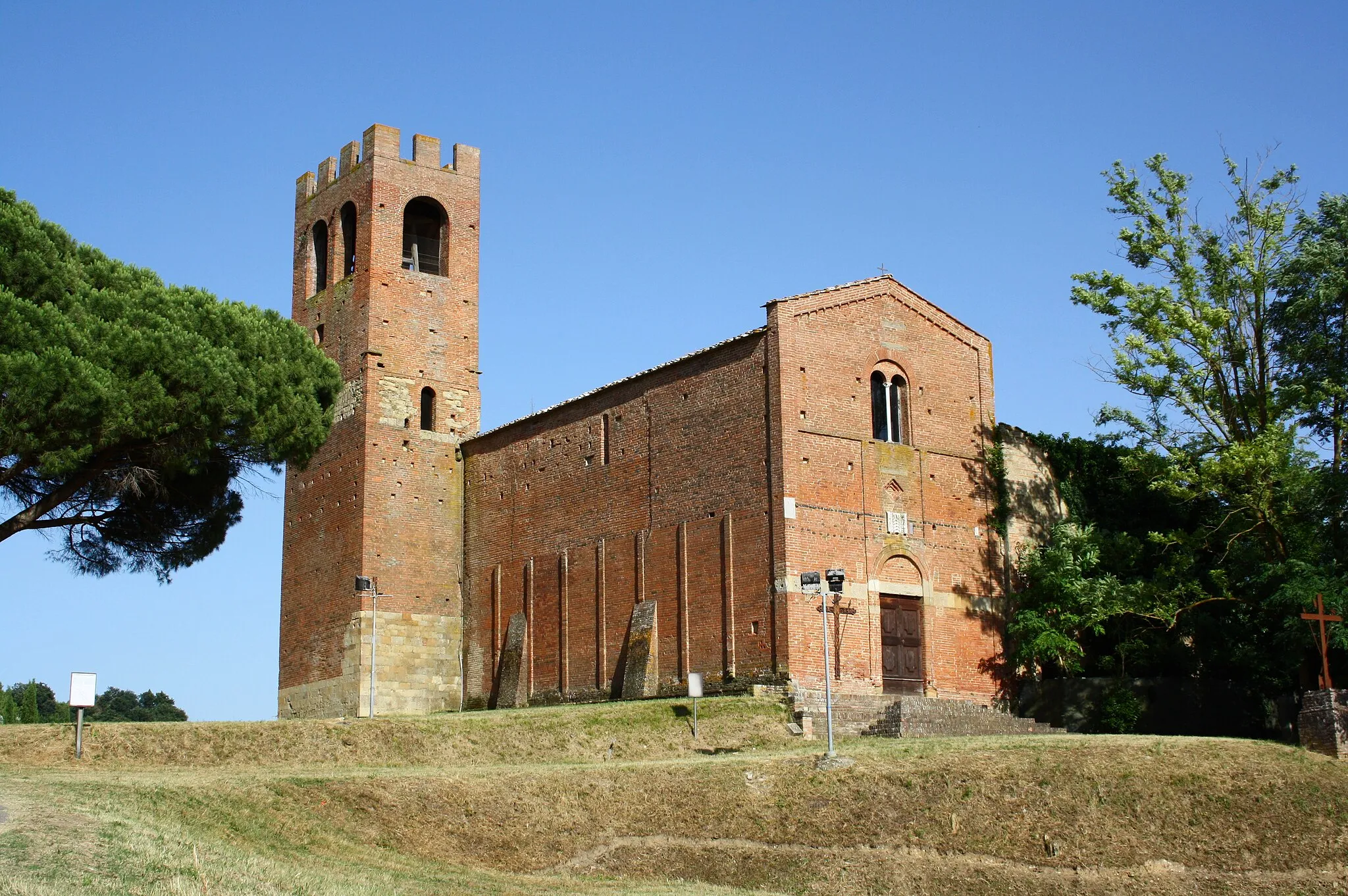 Photo showing: Church San Giovanni Battista, Corazzano, hamlet of San Miniato, Province of Pisa, Tuscany, Italy