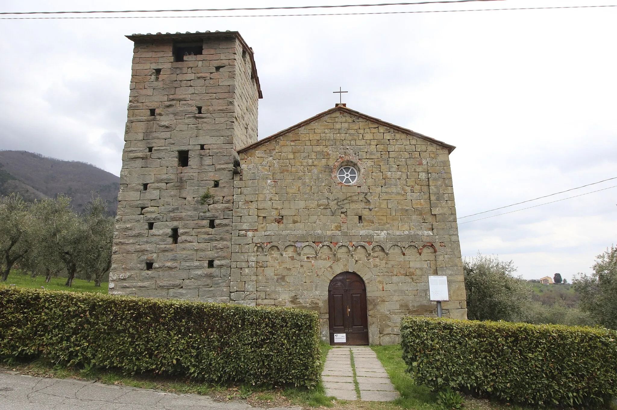 Photo showing: Church San Quirico in Petroio, Valgiano, hamlet of Capannori, Province of Lucca, Tuscany, Italy