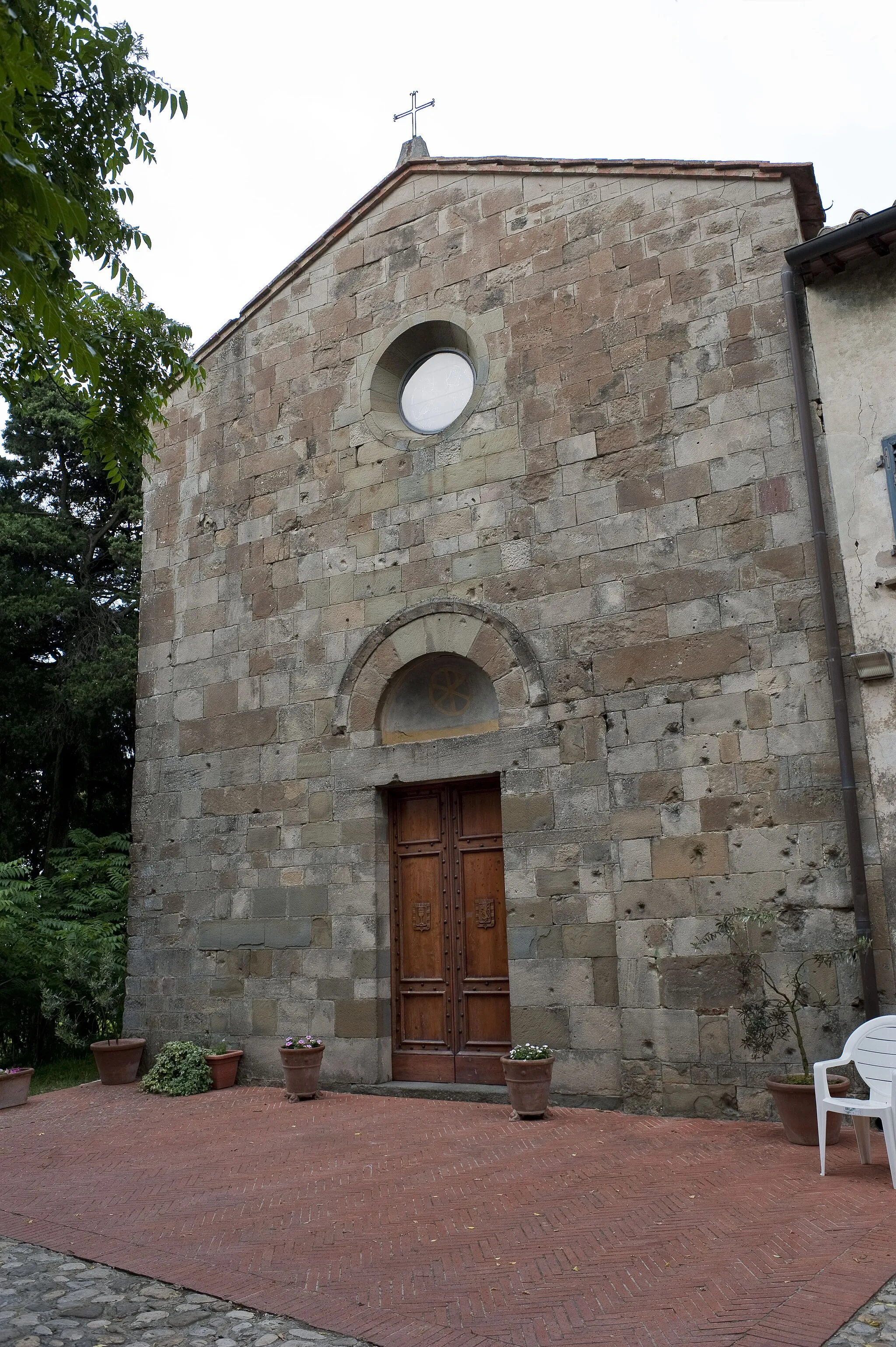 Photo showing: Facciata della chiesa di San Donato a Lucardo (Certaldo)
