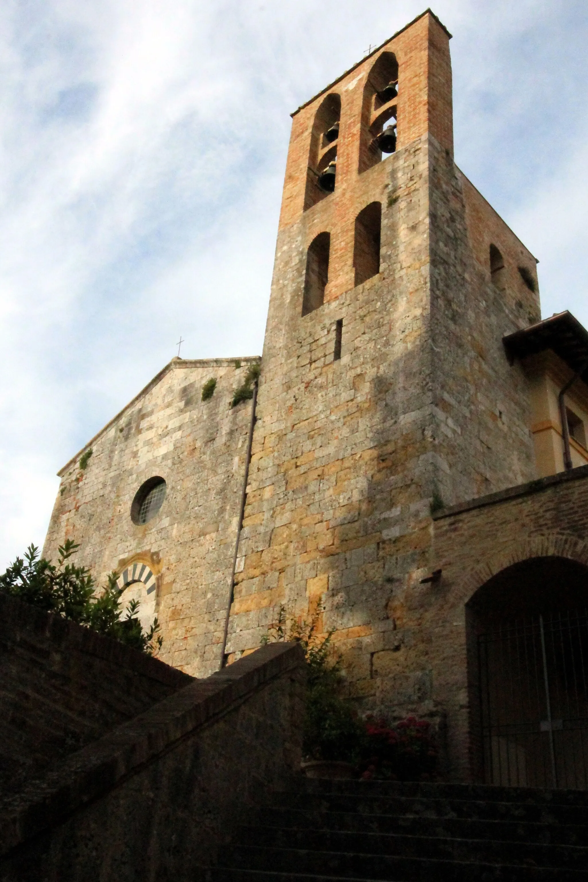 Photo showing: Church Pieve di San Giovanni Battista in Lucignano d’Arbia, hamlet of Monteroni d’Arbia, Province of Siena, Tuscany, Italy