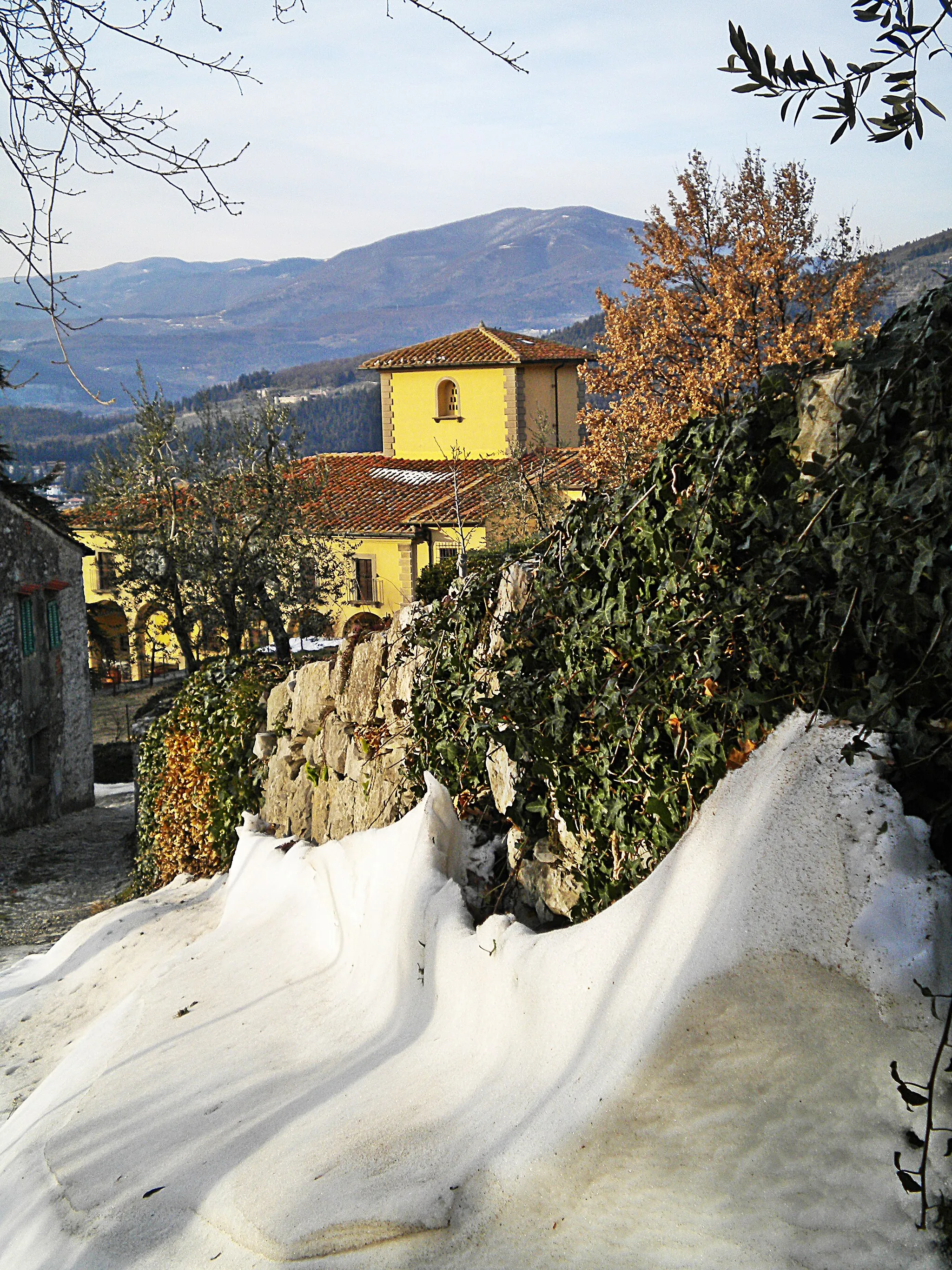 Photo showing: Villa Gherardi Del Turco with snow
