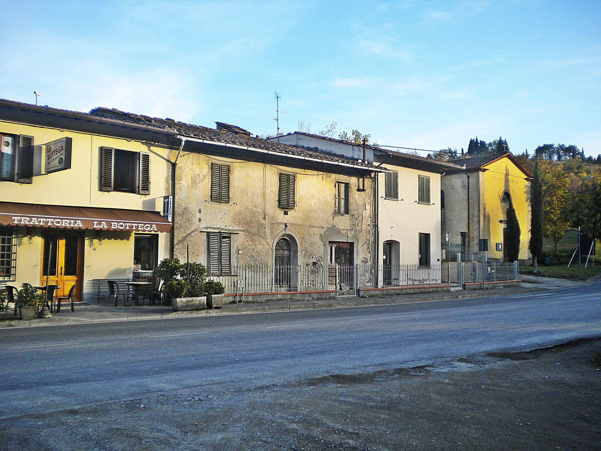 Photo showing: Il Cornocchio