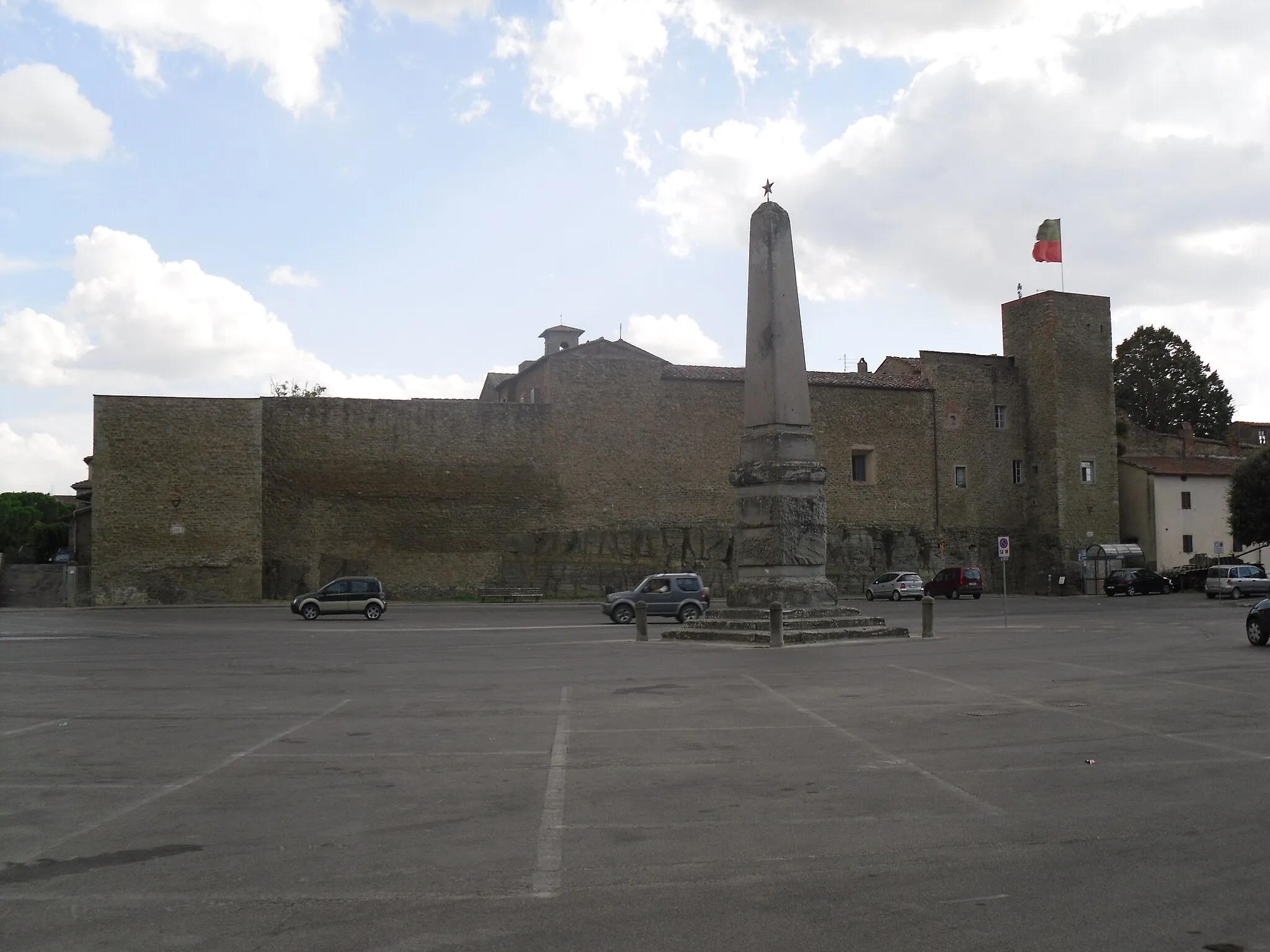 Photo showing: Piazzale Garibaldi (o "Parterre"), Castiglion Fiorentino, Arezzo, Italia