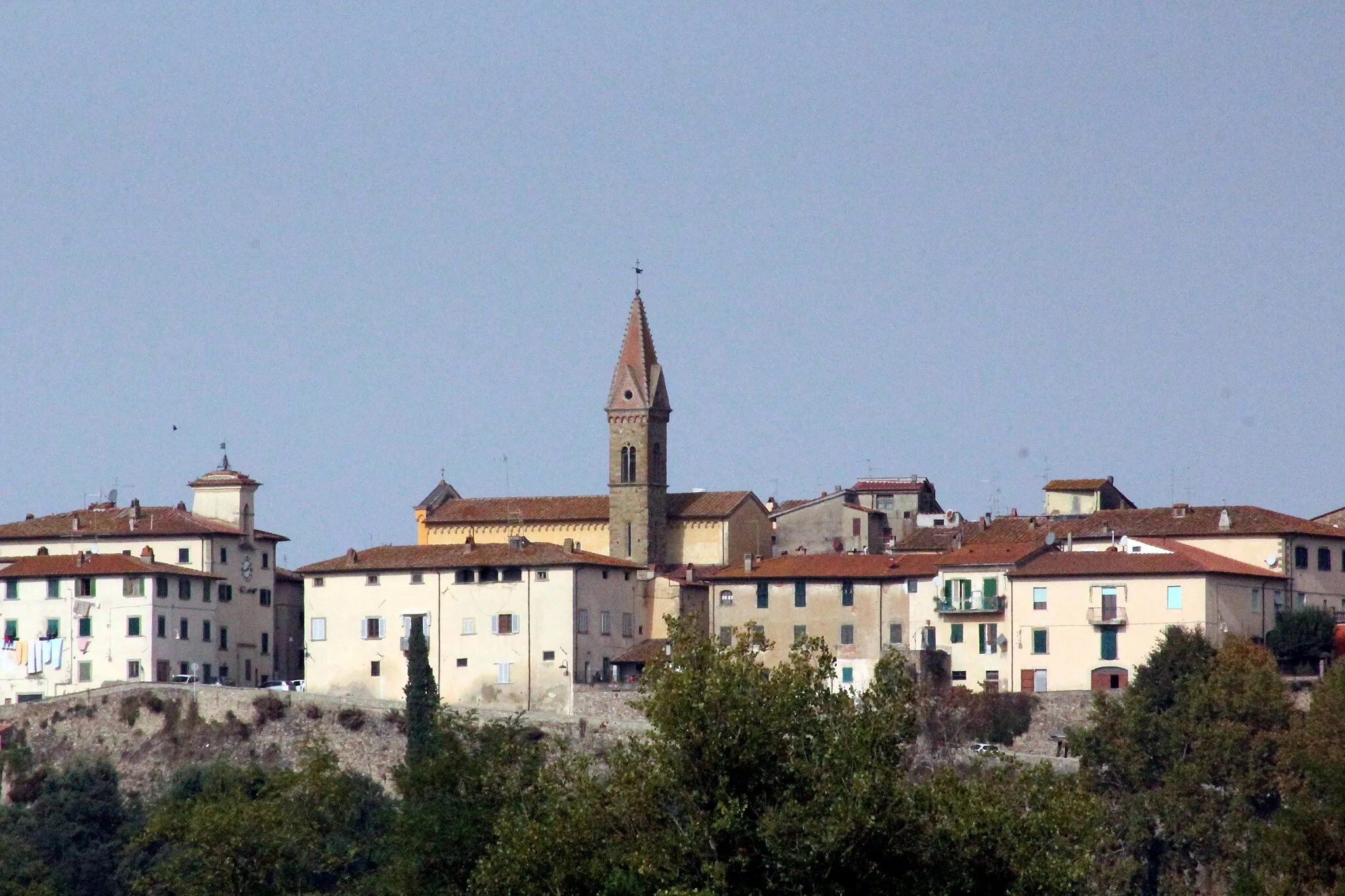 Photo showing: Panorama of Laterina, Valdarno, Province of Arezzo, Tuscany, Italy