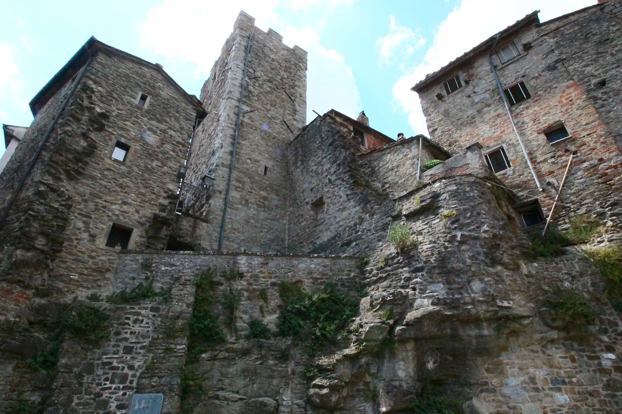 Photo showing: Castle Castello di Subbiano, Subbiano, Casentino, Province of Arezzo, Tuscany, Italy