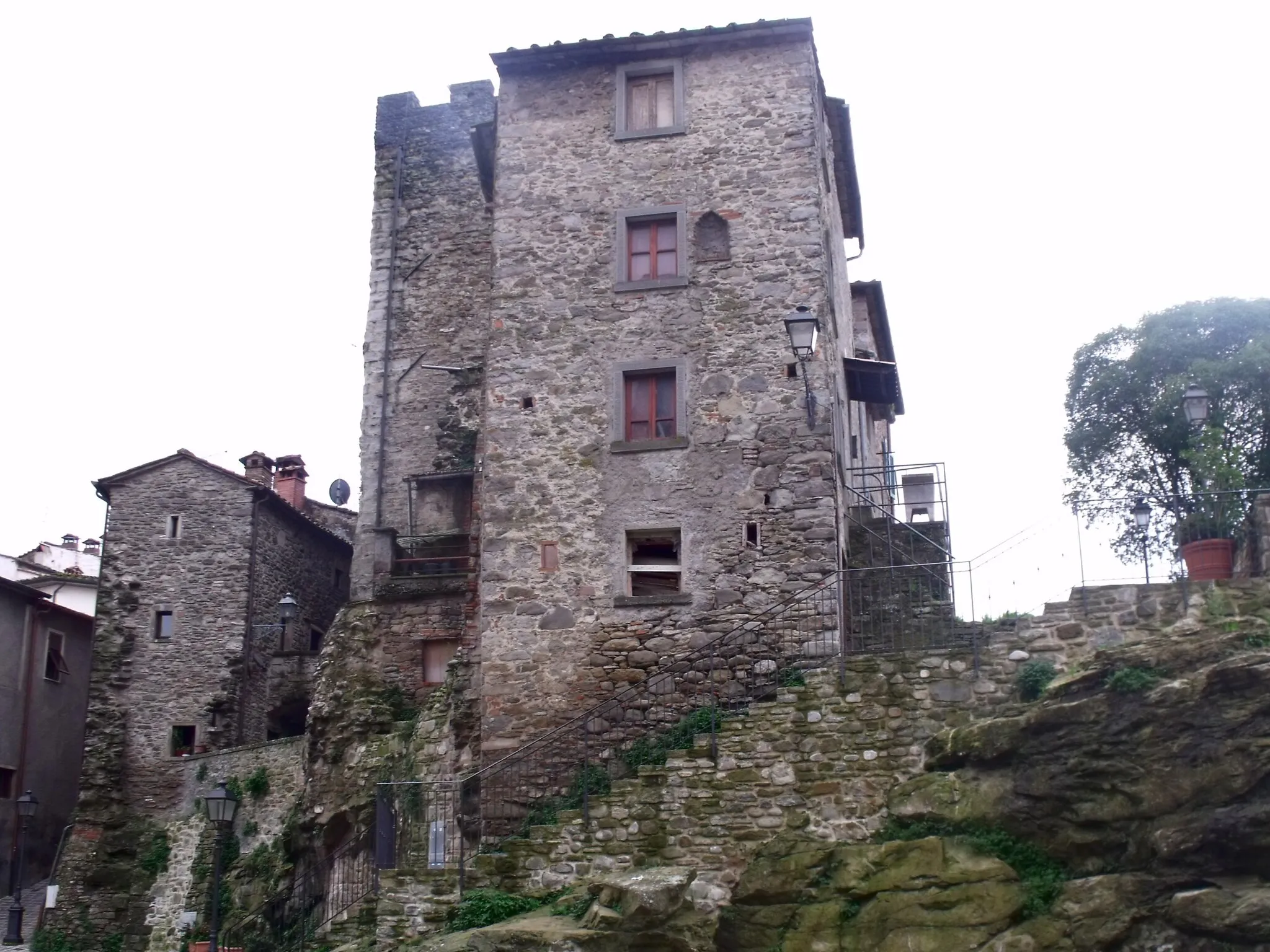 Photo showing: Castle Castello di Subbiano, Subbiano, Casentino, Province of Arezzo, Tuscany, Italy