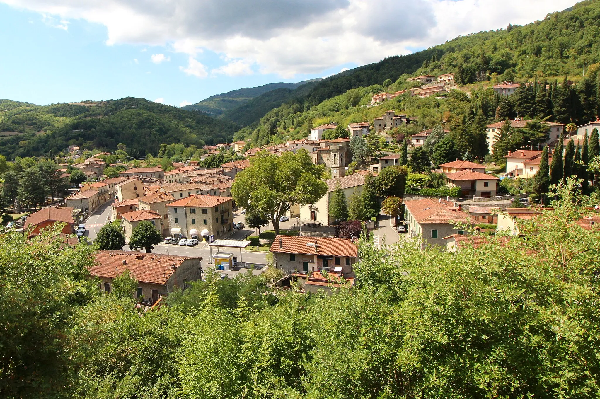 Photo showing: Panorama of Talla, Casentino, Province of Arezzo, Tuscany, Italy