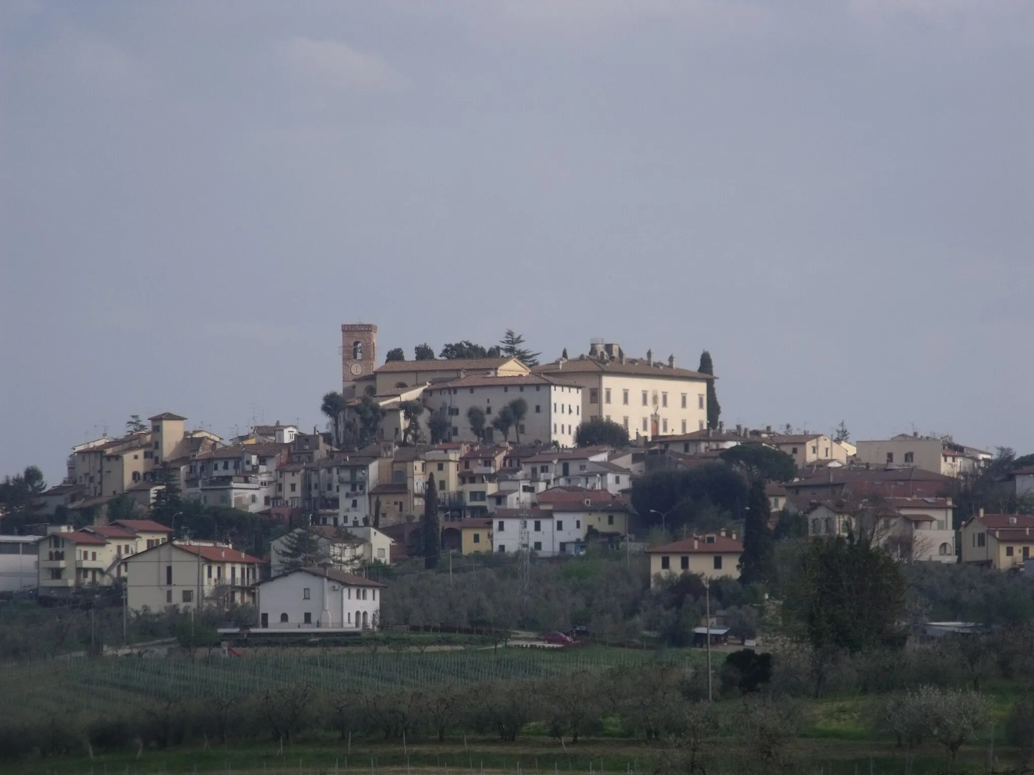 Photo showing: Panorama of Cerreto Guidi, Province of Florence, Tuscany, Italy