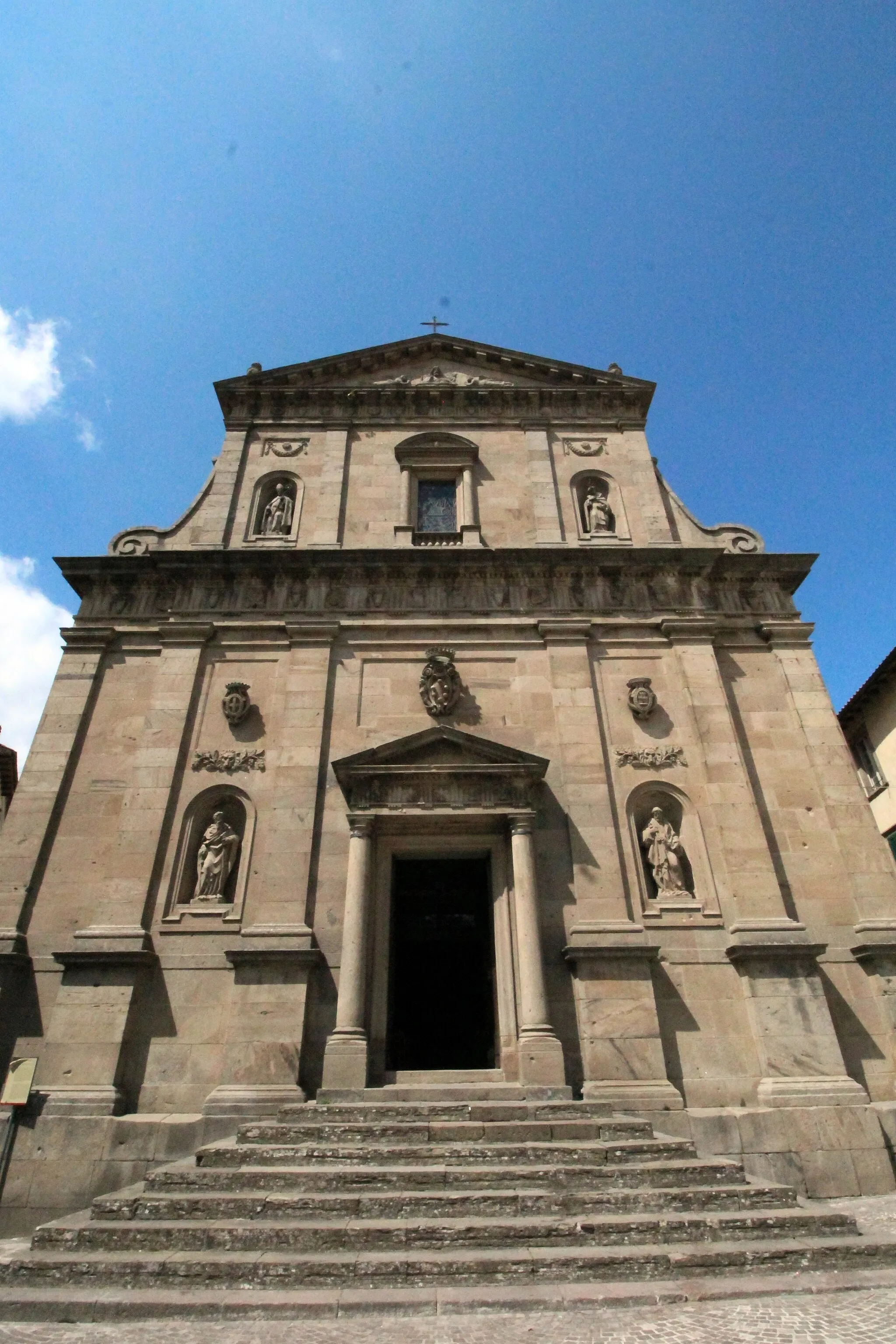 Photo showing: Facade of the Church Chiesa della Natività di Maria, also called Chiesa della Propositura, Castel del Piano, Province of Grosseto, Tuscany, Italy