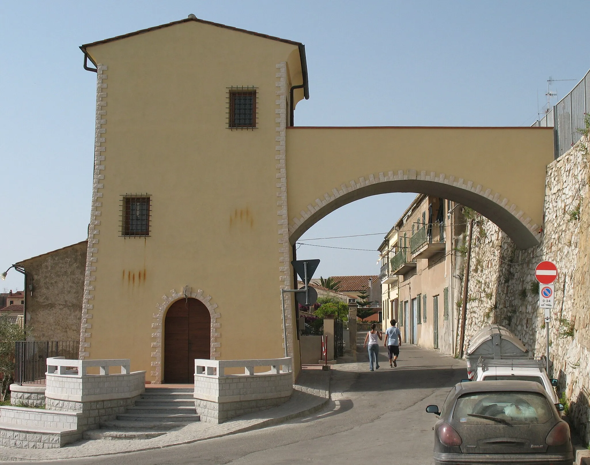 Photo showing: Capoliveri - Via E. Gasperi