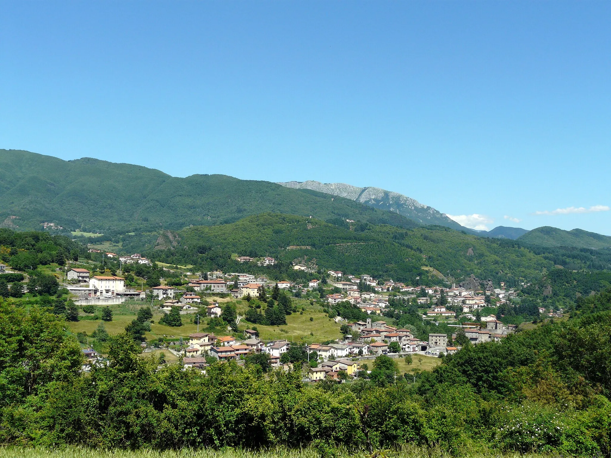 Photo showing: Panorama di Piazza al Serchio, Toscana, Italia