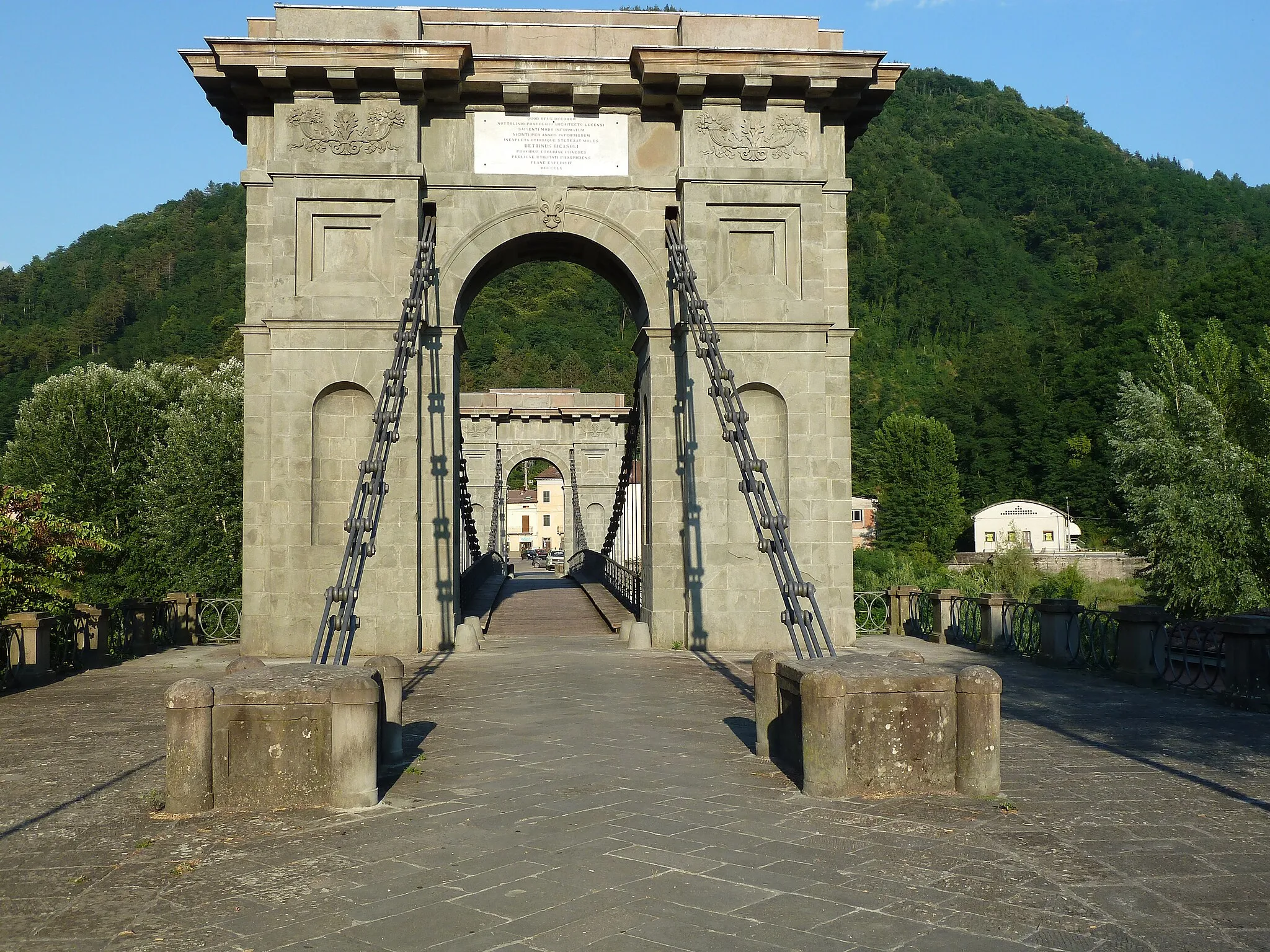 Photo showing: Ponte delle Catene (Fornoli), Bagni di Lucca, Italy June 2015