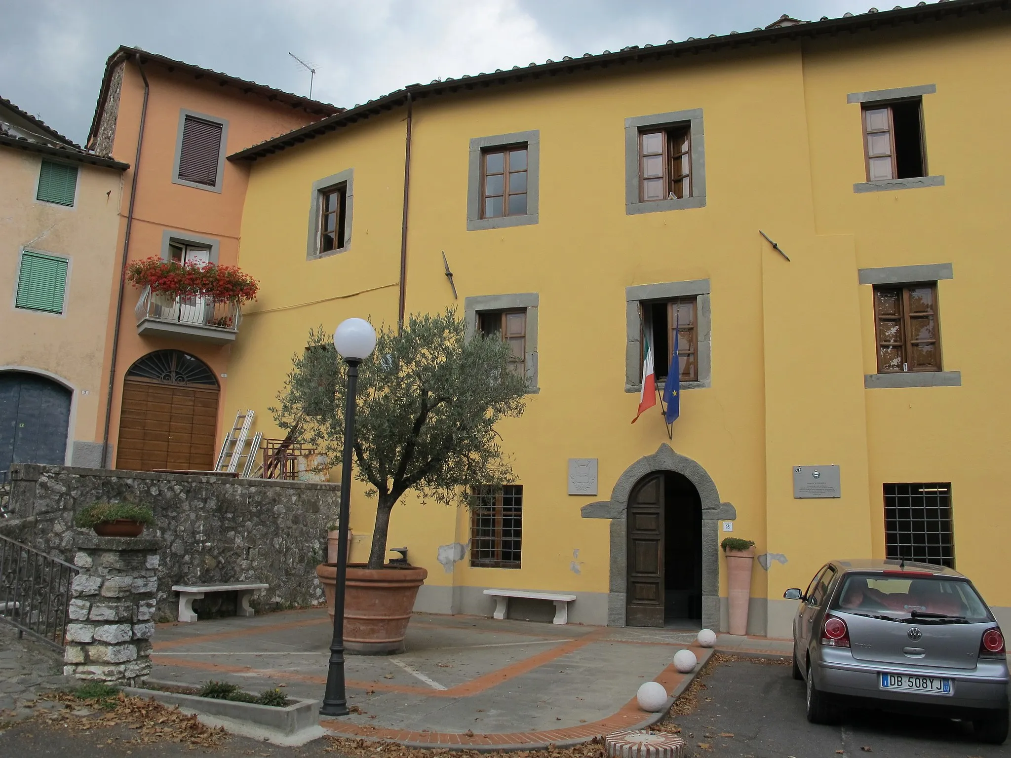 Photo showing: Pescaglia, municipio