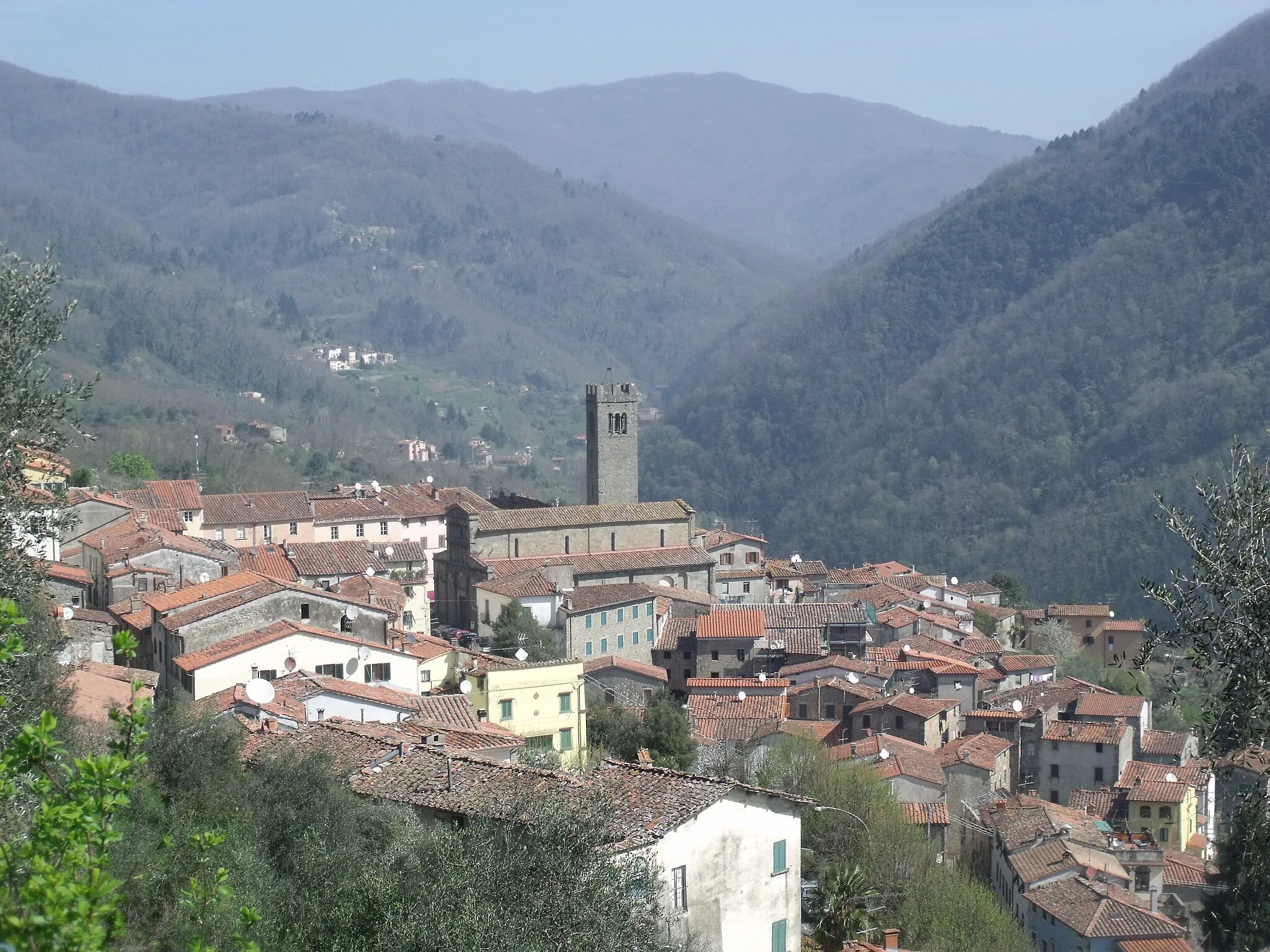 Photo showing: Panorama of Villa Basilica, Province of Lucca, Tuscany, Italy