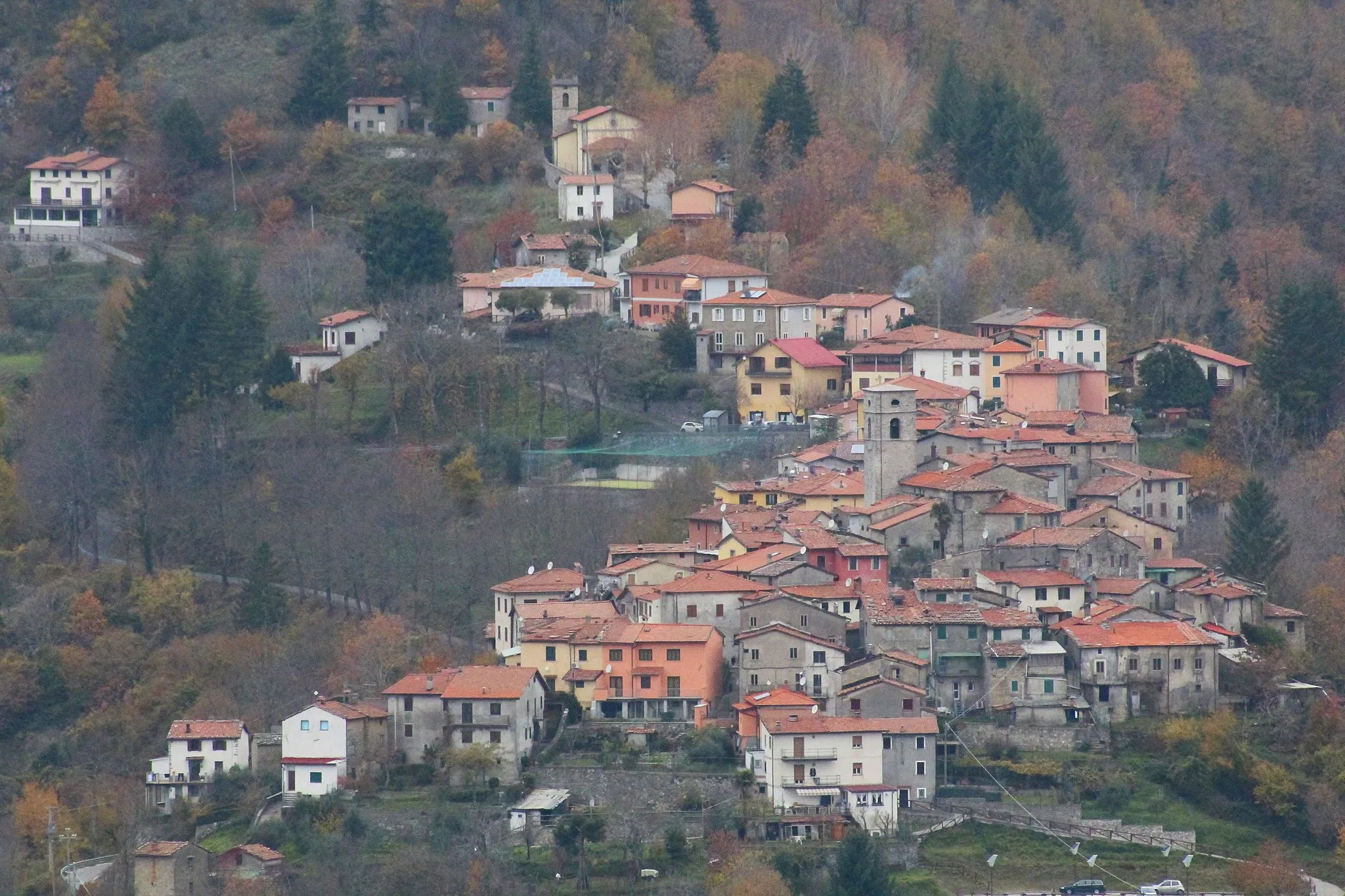 Photo showing: Panorama di Vergemoli, Fabbriche di Vergemoli, Garfagnana, Province of Lucca, Tuscany, Italy