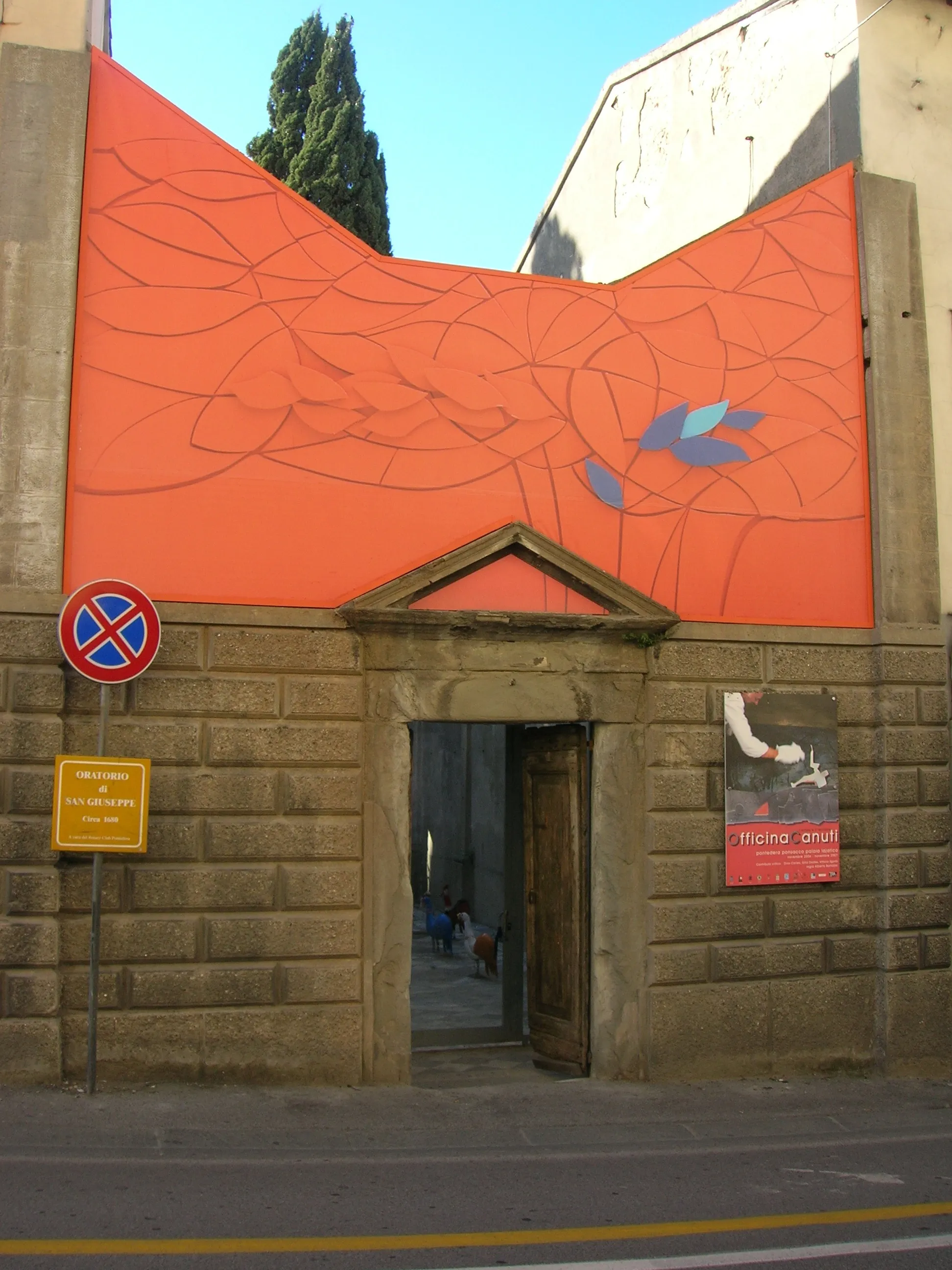 Photo showing: Pontedera - Oratorio San Giuseppe - Officina Canuti