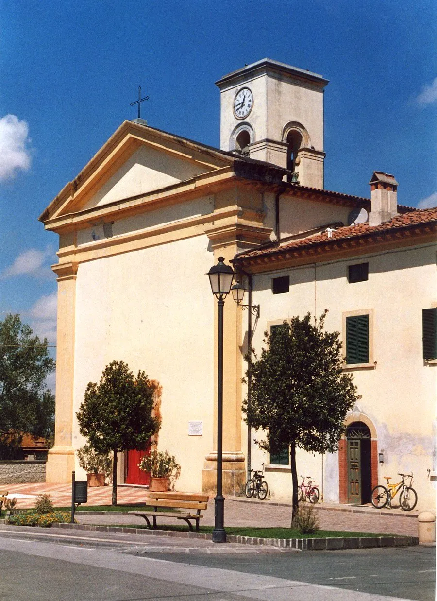 Photo showing: Church of Orciano Pisano, Tuscany, Italy