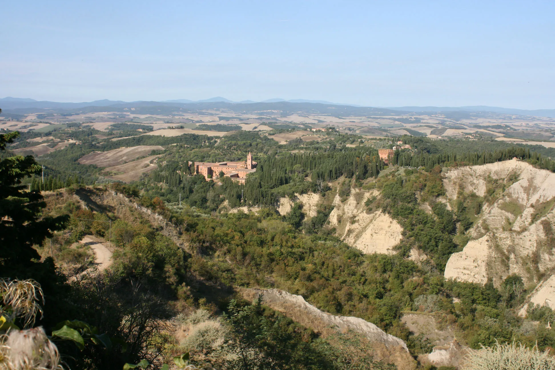 Photo showing: Crete Senesi (Italy: Tuscany): Abbay of Monte Oliveto Maggiore