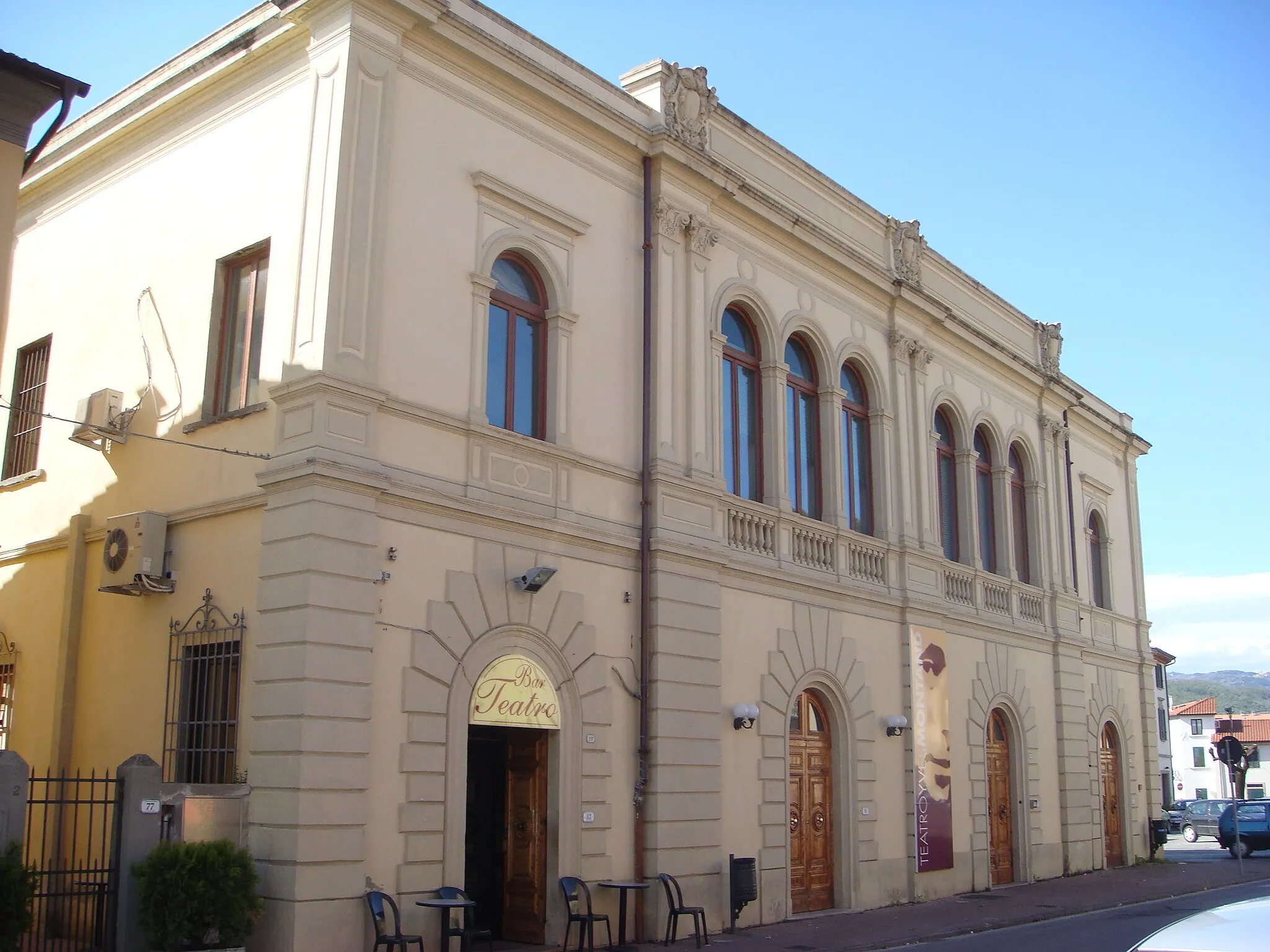 Photo showing: Facciata del Teatro Yves Montand di Monsummano Terme (Provincia di Pistoia, Italia)