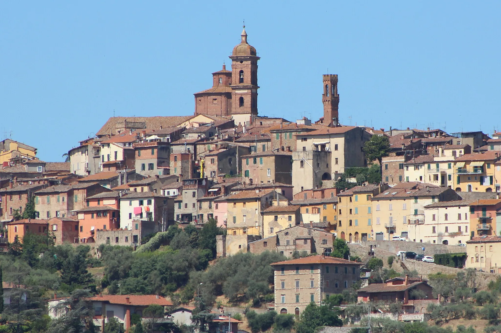 Photo showing: Panorama of Sinalunga, Province of Siena, Tuscany, Italy