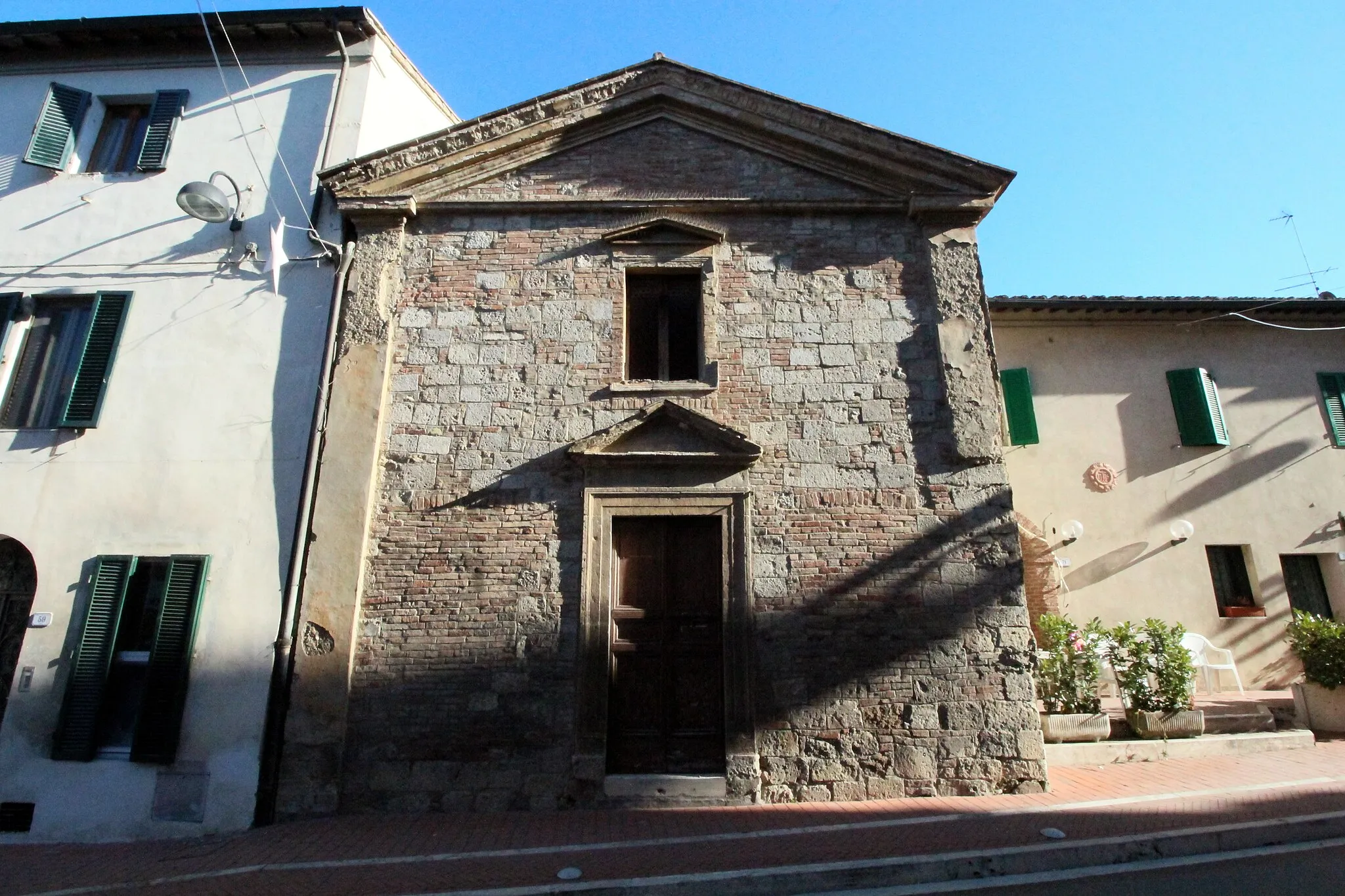 Photo showing: Ex-Church Santi Giusto e Donato, old town of Monteroni d'Arbia, Val d’Arbia, Province of Siena, Tuscany, Italy