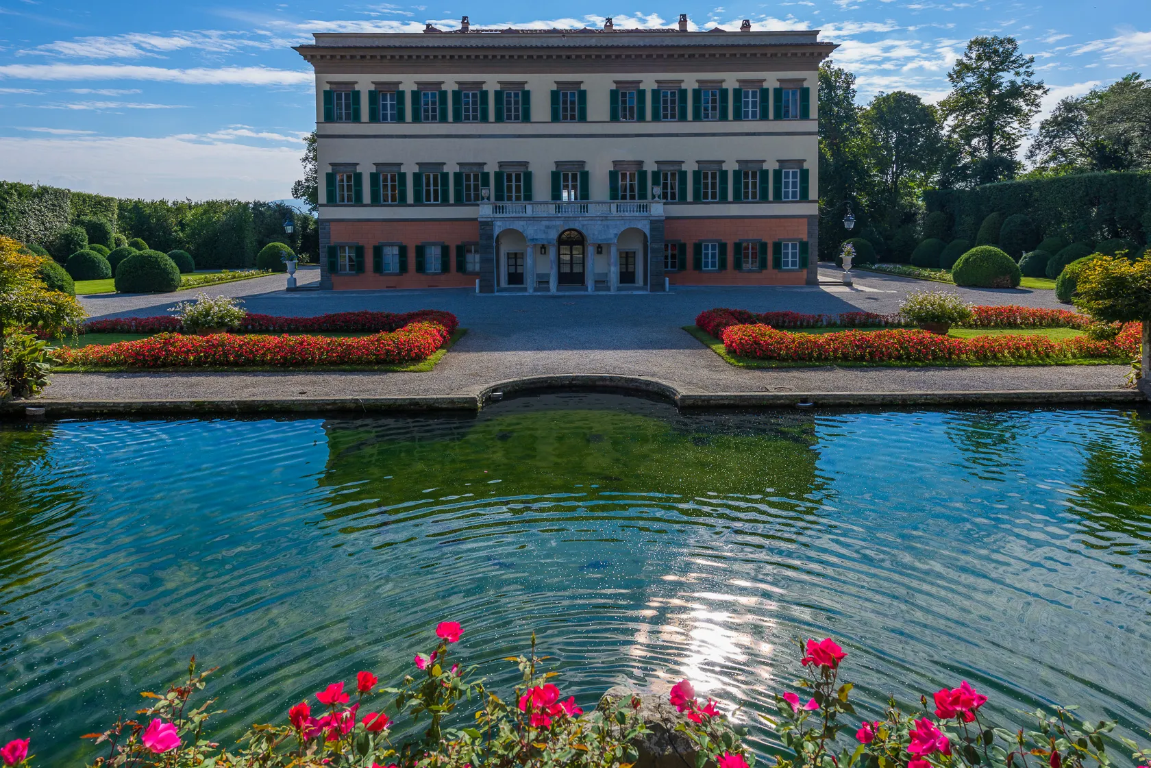 Photo showing: Villa Reale from the Water Theatre
