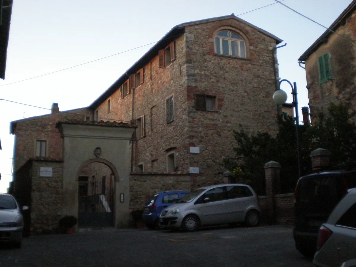 Photo showing: Piazza Padre Giovanni da S. Guglielmo a Batignano (Grosseto)