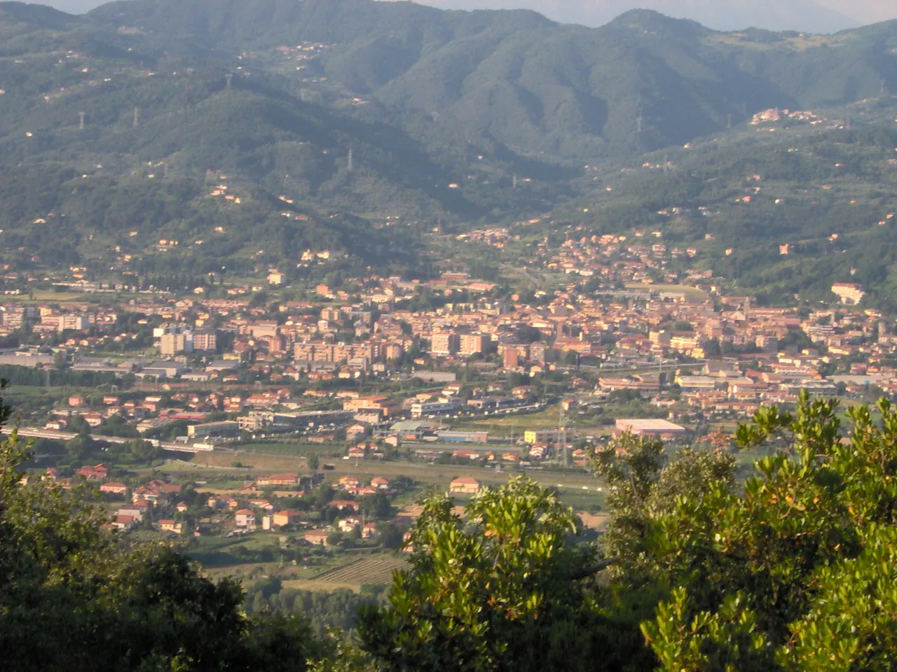 Photo showing: Sarzana - Panorama della piana visto dal Monte Caprione