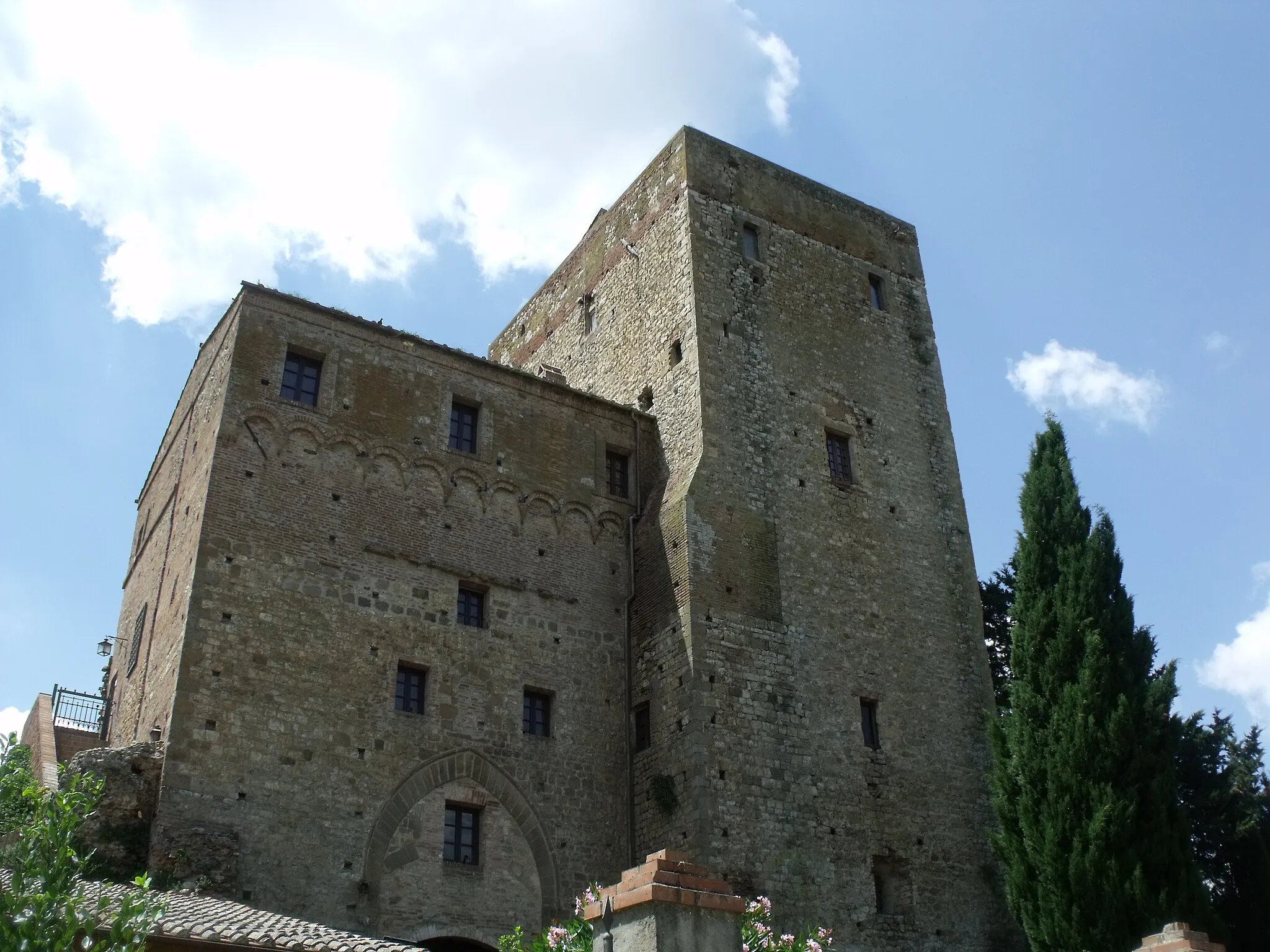 Photo showing: Cassero Senese in Paganico, hamlet of Civitella Paganico, Maremma, Province of Grosseto, Tuscany, Italy