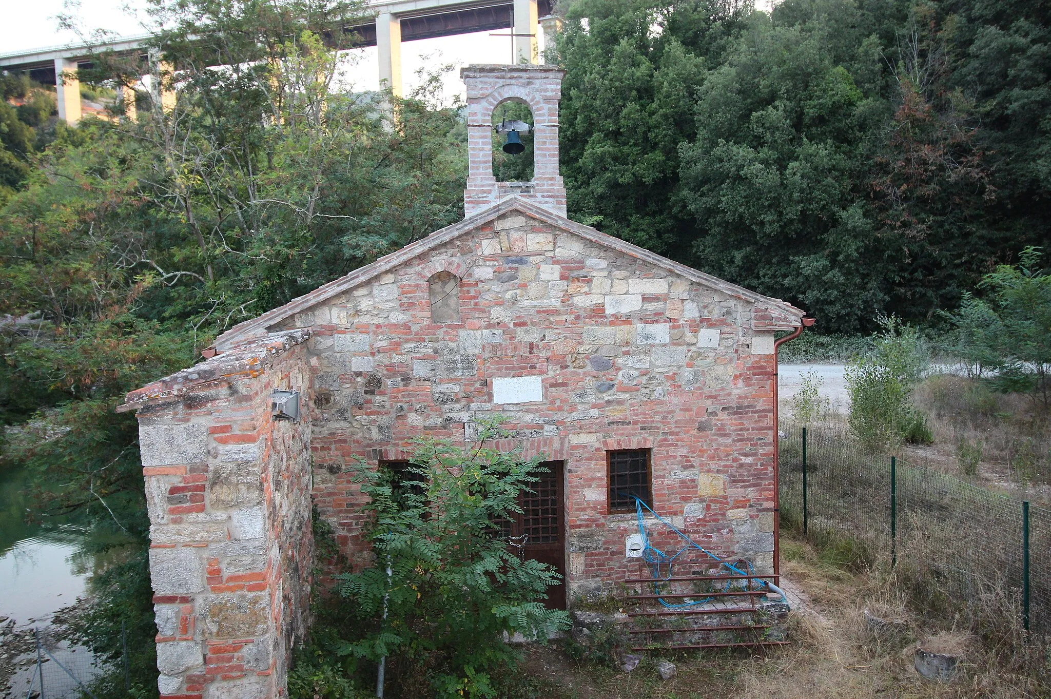 Photo showing: Church San Niccolò al Bagno, Bagni di Petriolo, hamlet of Monticiano, Province of Siena, Tuscany, Italy