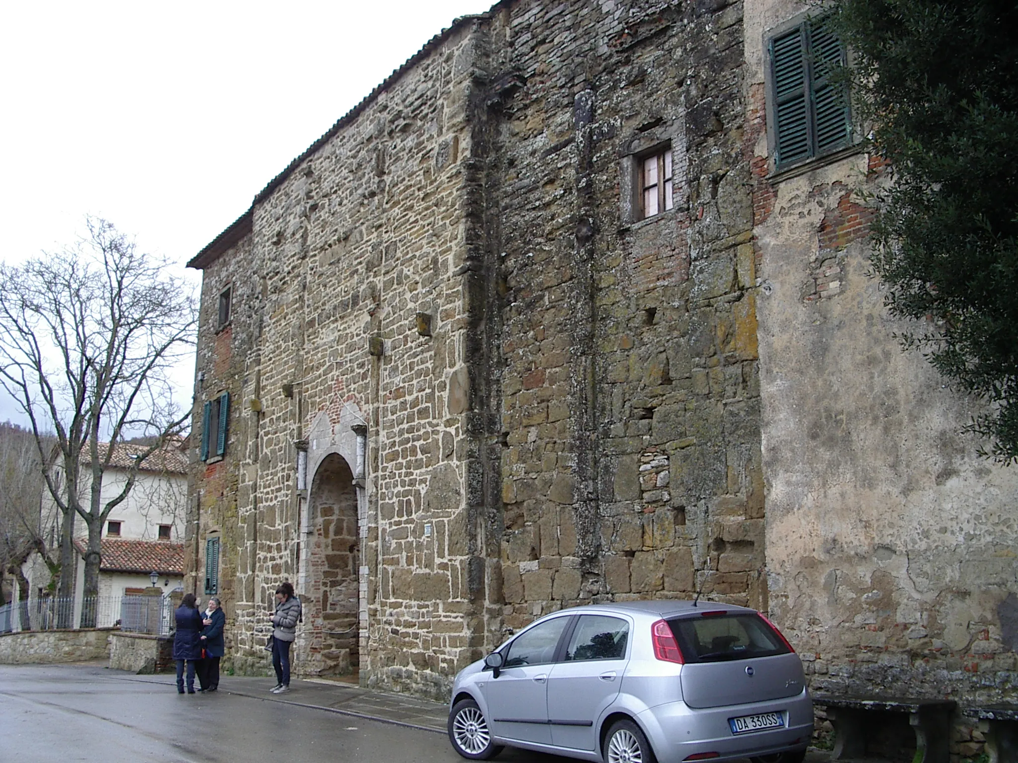 Photo showing: Badia Petroia è una frazione del comune di Città di Castello (PG).
Resti del monastero e della chiesa in stato di degrado architettonico e strutturale
