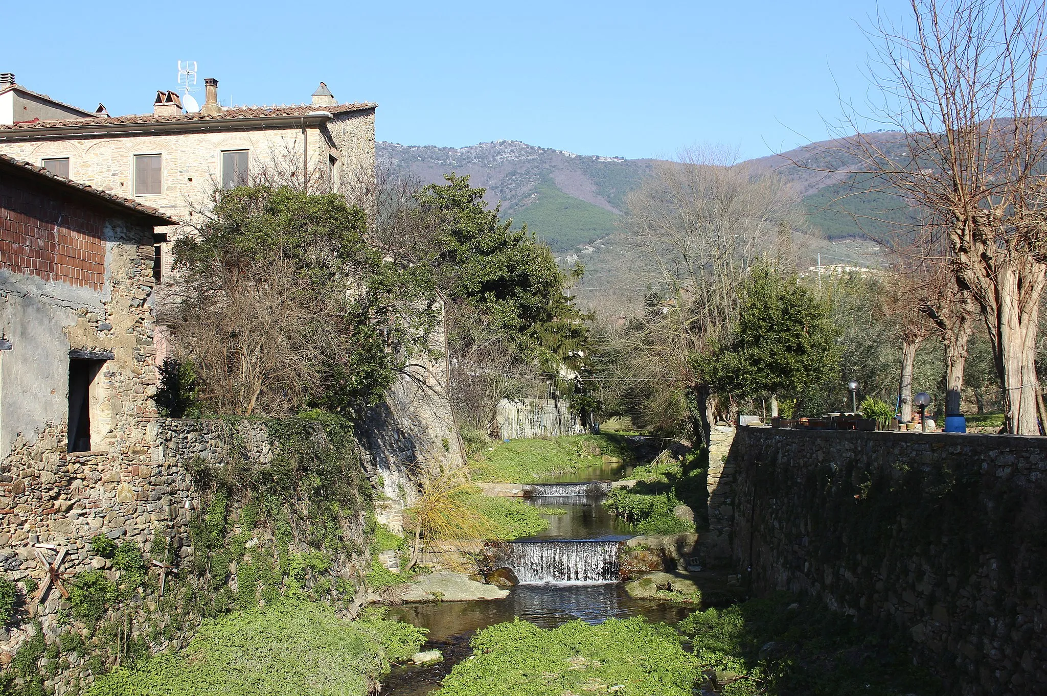 Photo showing: Rezzano (Rezzano-Nicosia), hamlet of Calci, Province of Pisa, Tuscany, Italy
