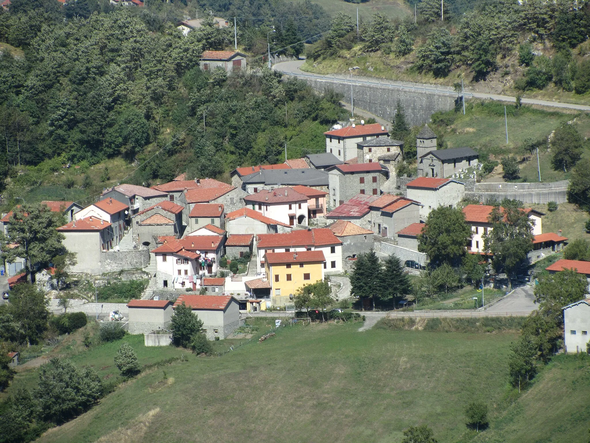 Photo showing: Panorama di Cecciola, provincia di Reggio Emilia.