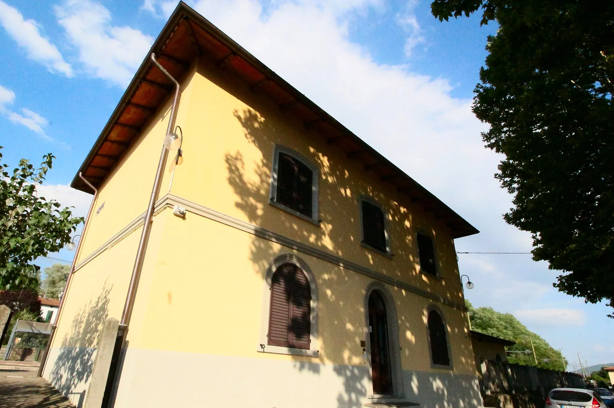 Photo showing: Train Station of Poppi, Poppi, Province of Arezzo, Tuscany, Italy