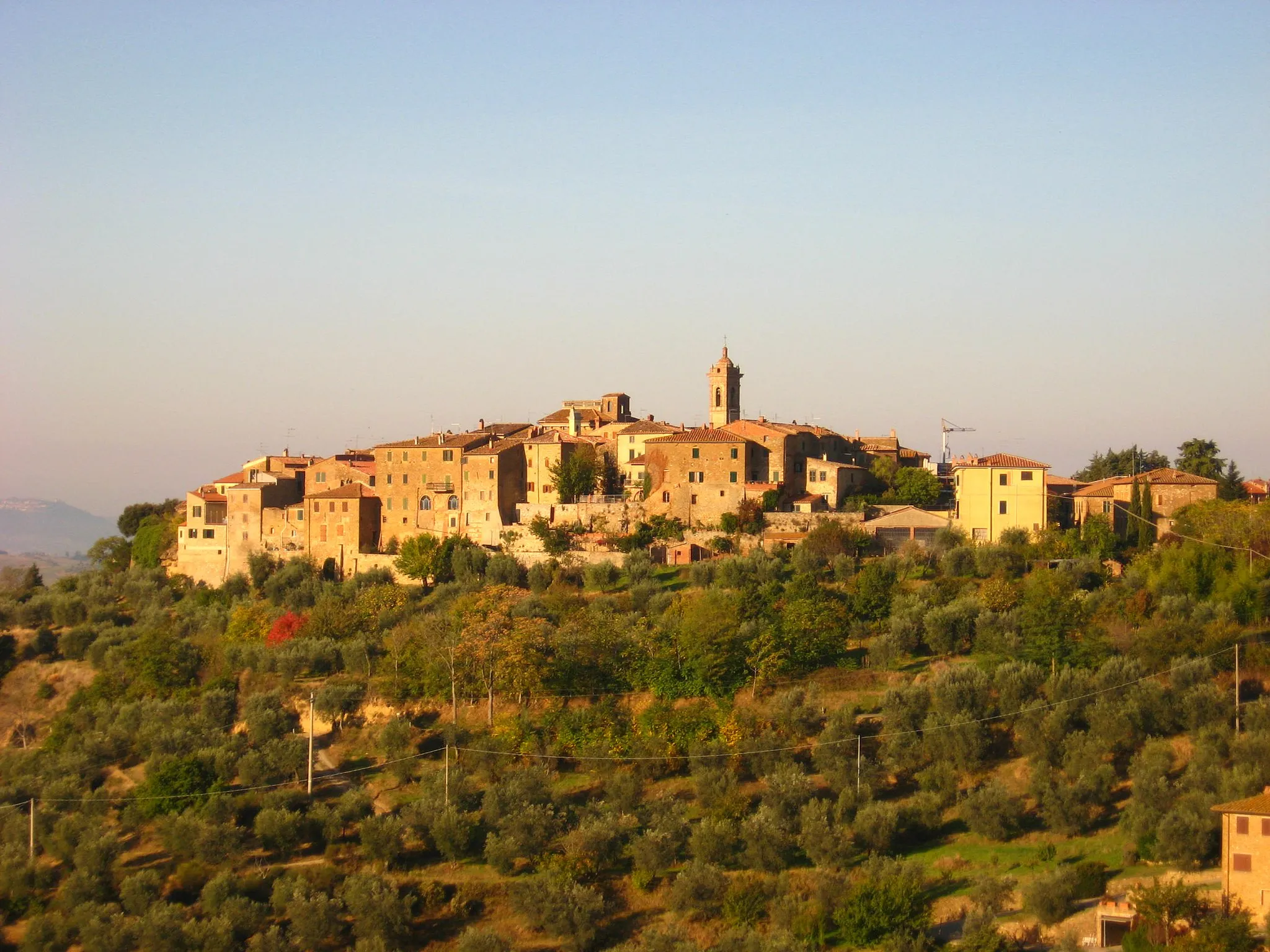 Photo showing: View of Castelmuzio