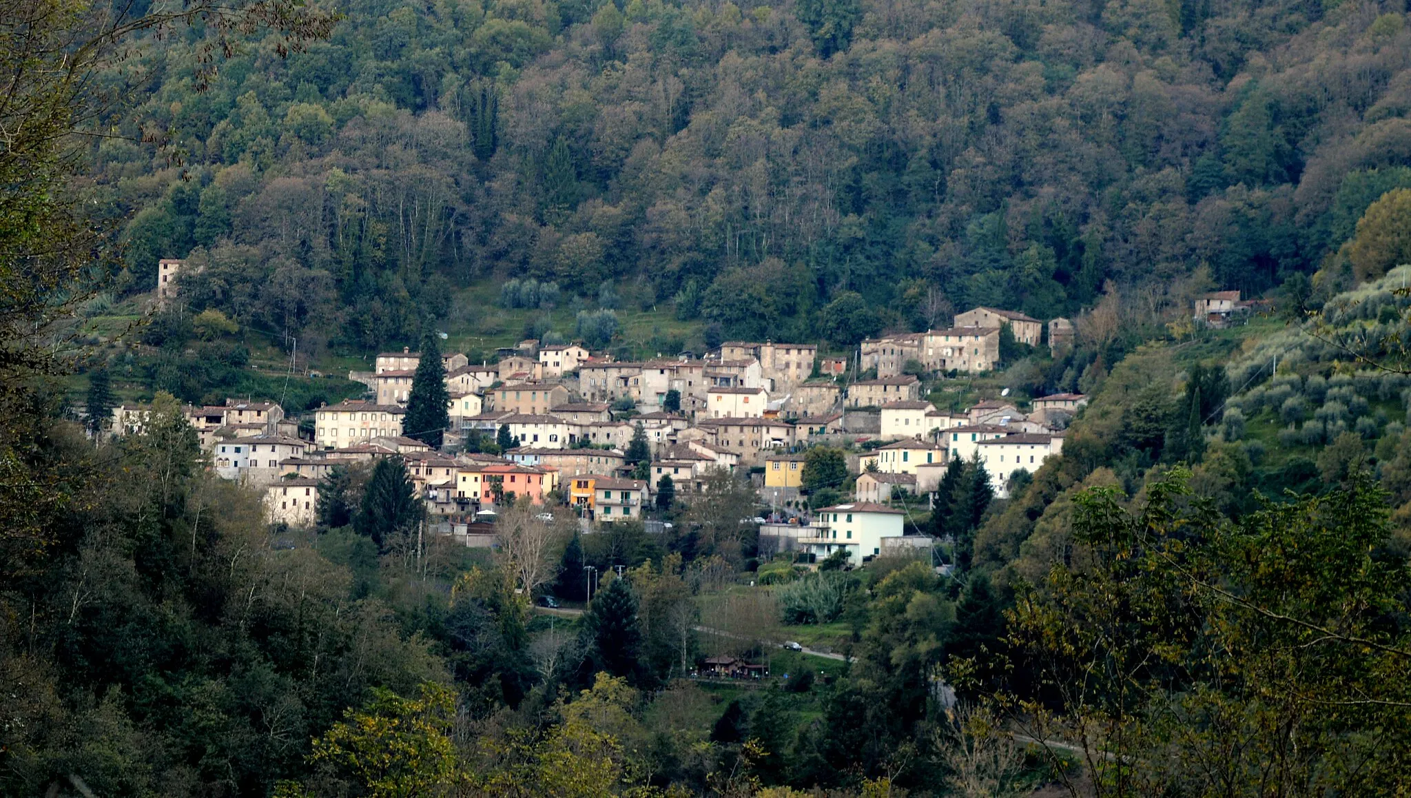 Photo showing: Convalle visto dalla strada comunale per Fiano e Loppeglia