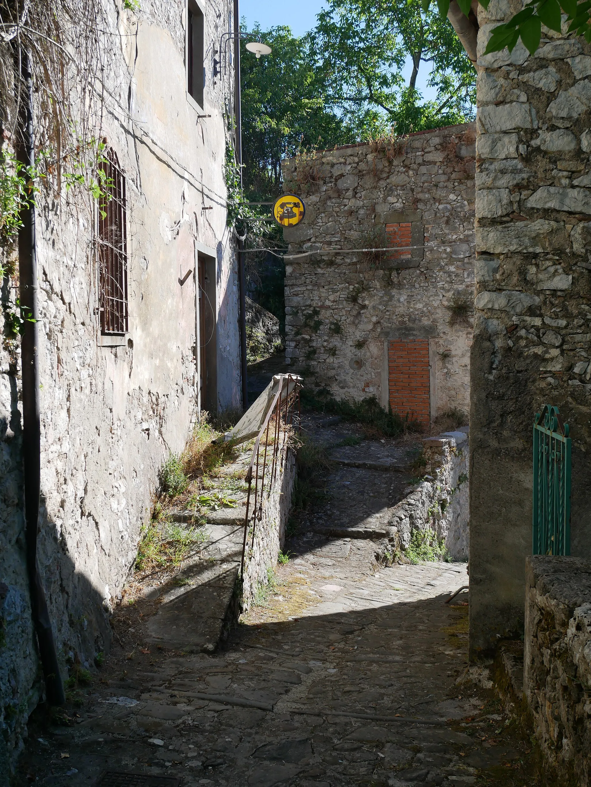 Photo showing: Bagni di Lucca, Lucchio, cartello del telefono
