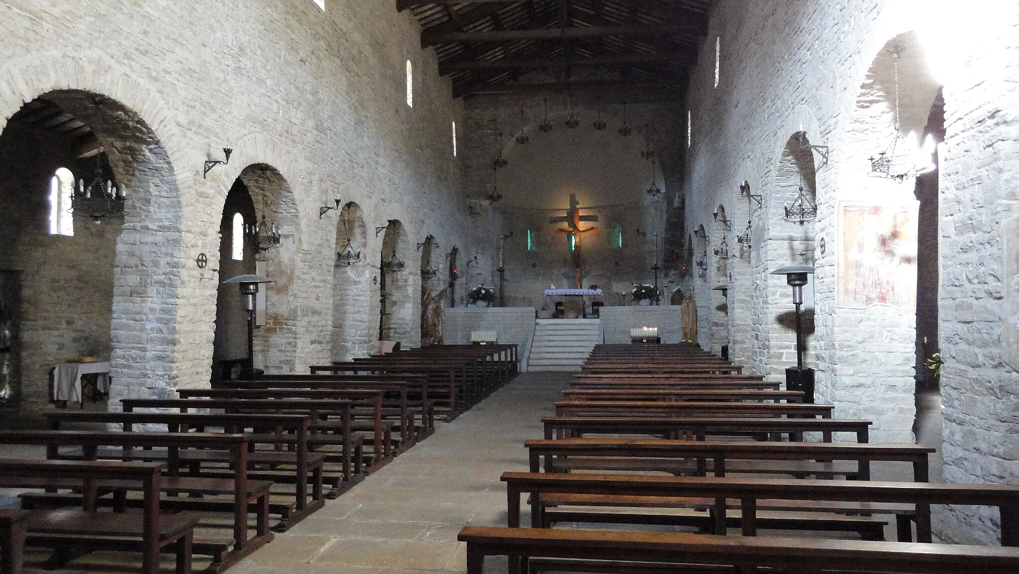 Photo showing: joannisfranz, opera propria, interno dell'Abbazia di Lamoli (Provincia di Pesaro-Urbino)